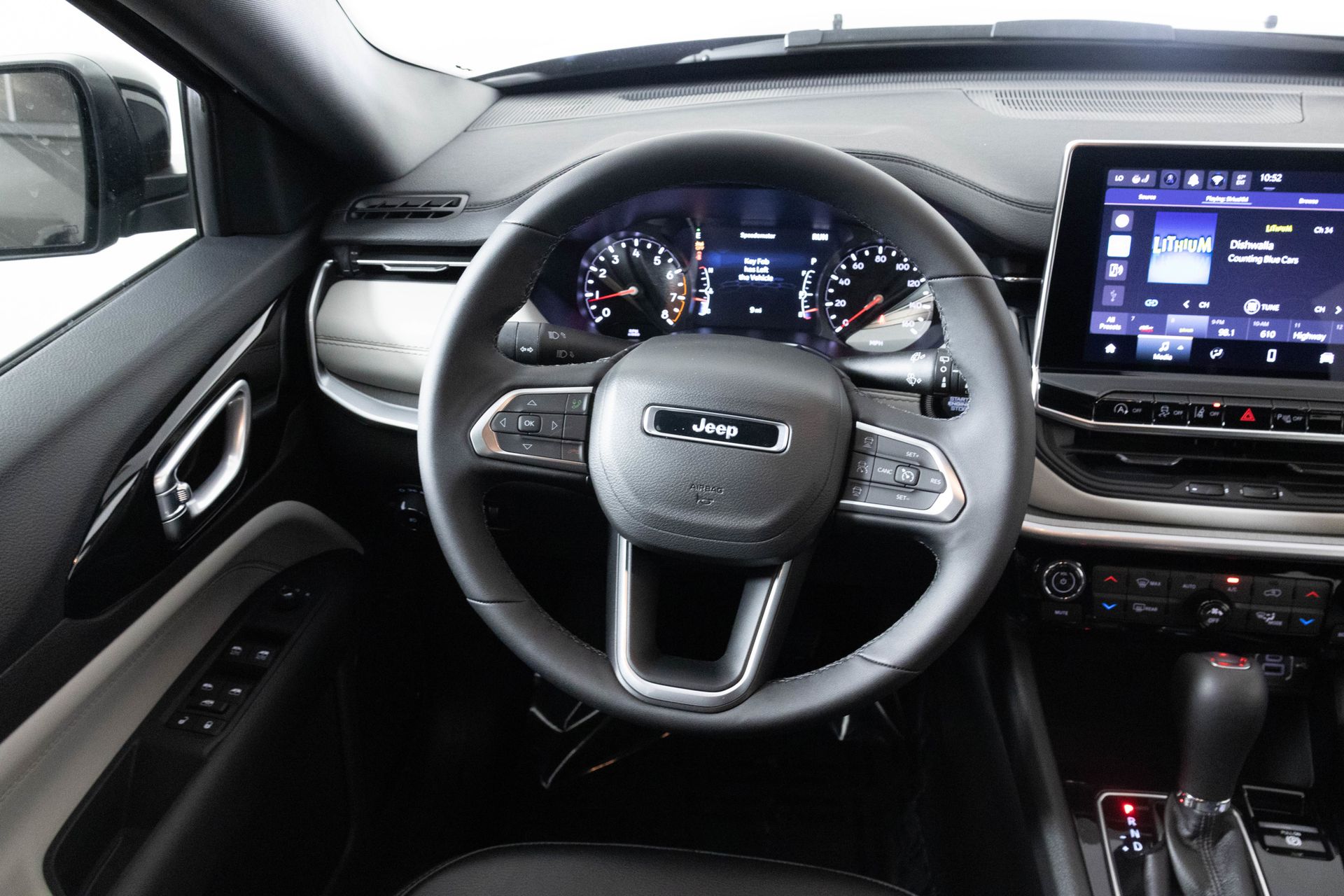 2026 JEEP COMPASS - Image 28