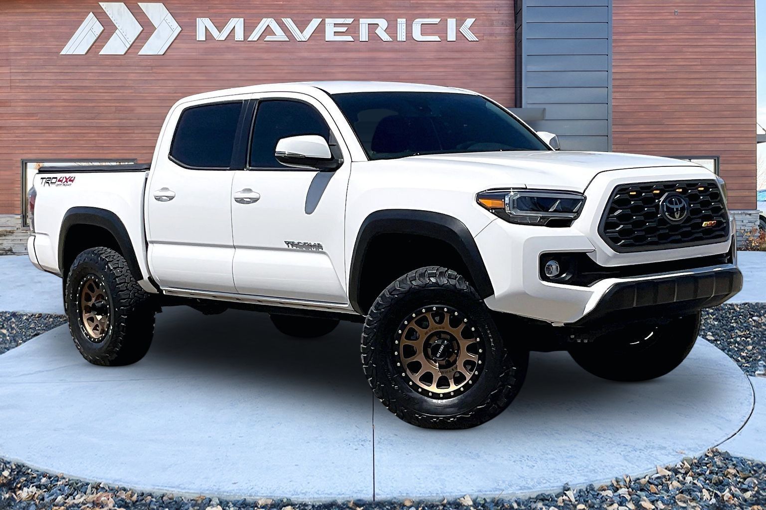 Pearl 2023 Toyota Tacoma TRD Off Road Double Cab 4WD Pickup Truck Four-Wheel Drive Automatic