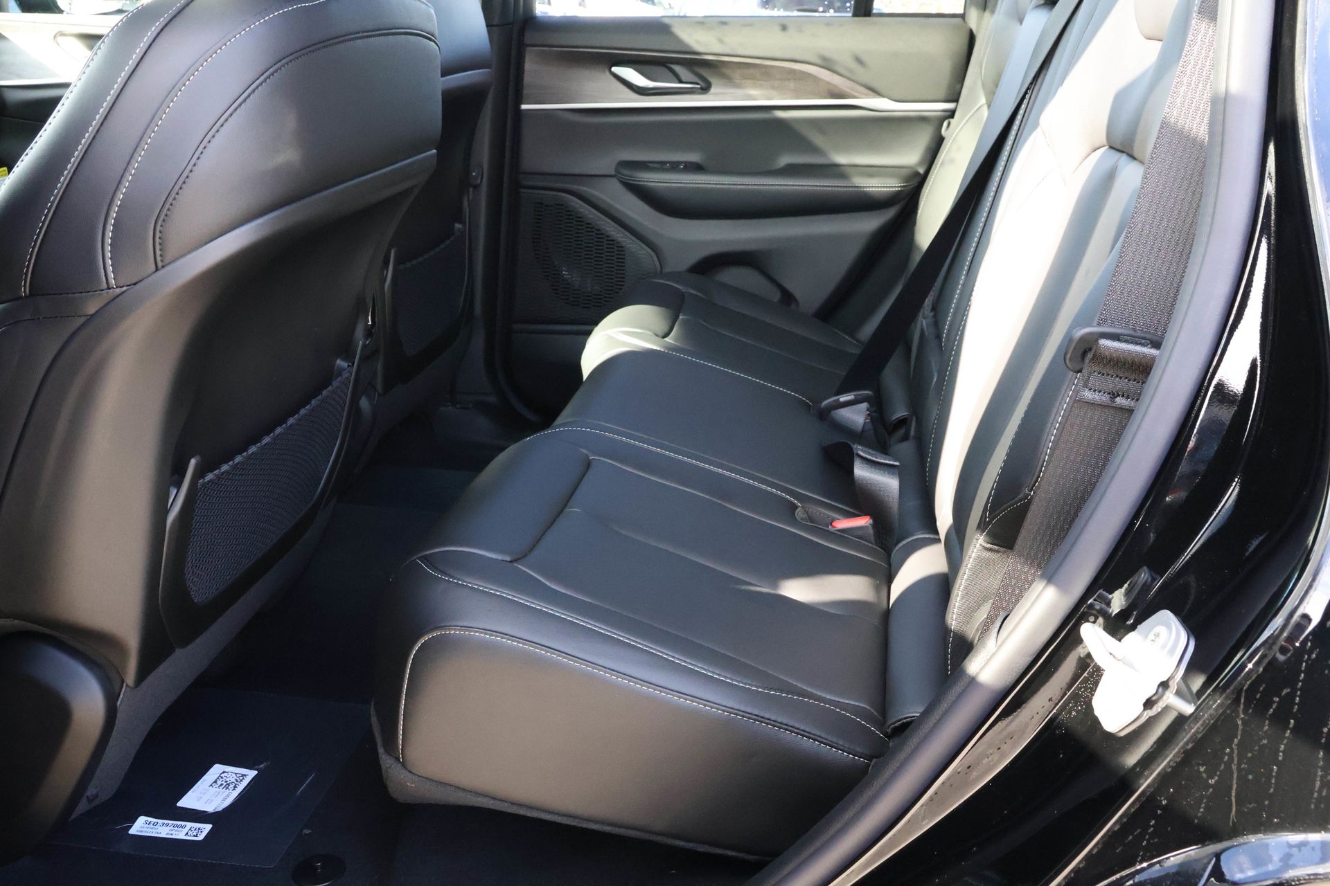 2025 JEEP GRAND CHEROKEE - Image 15