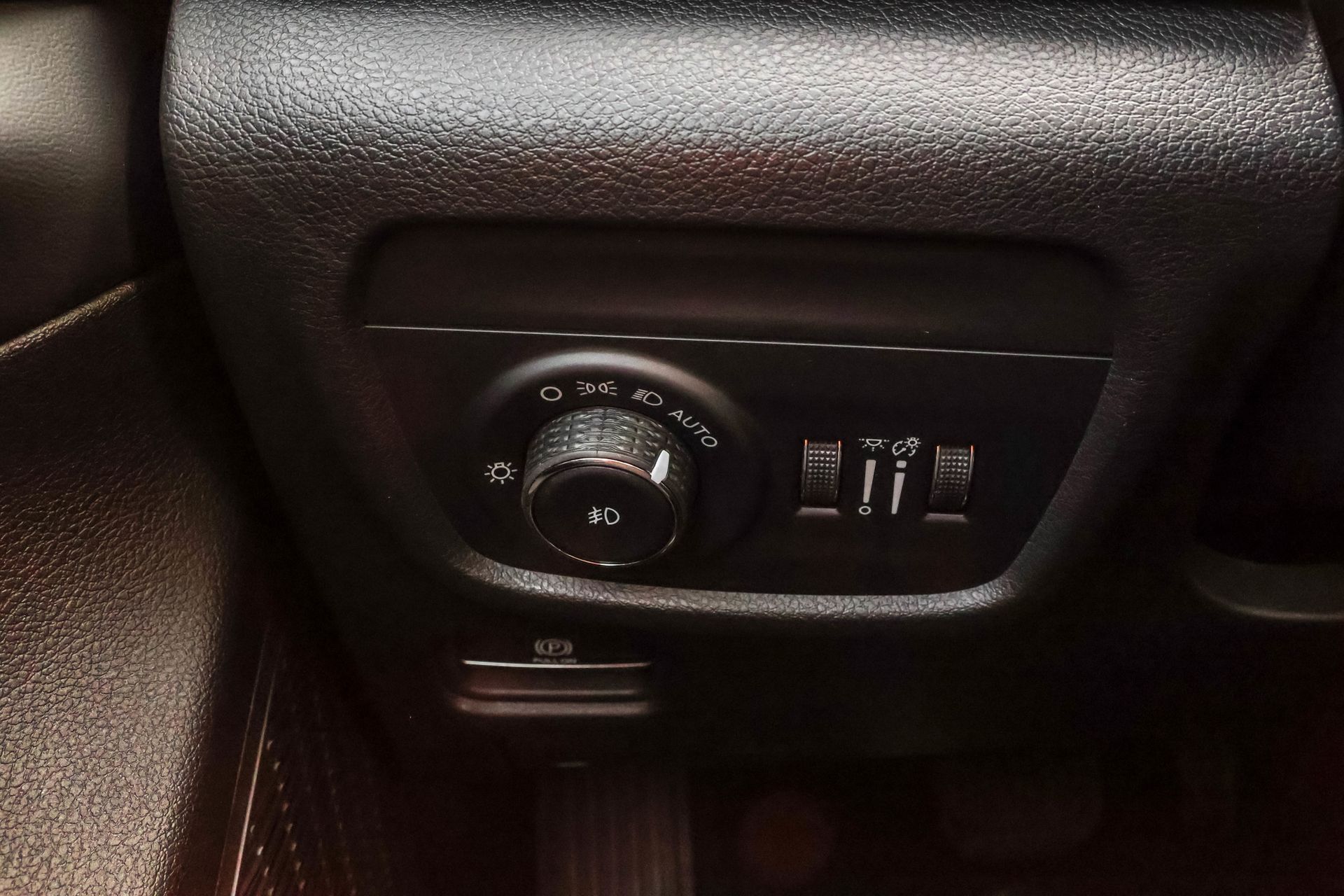 2025 JEEP GRAND CHEROKEE - Image 28