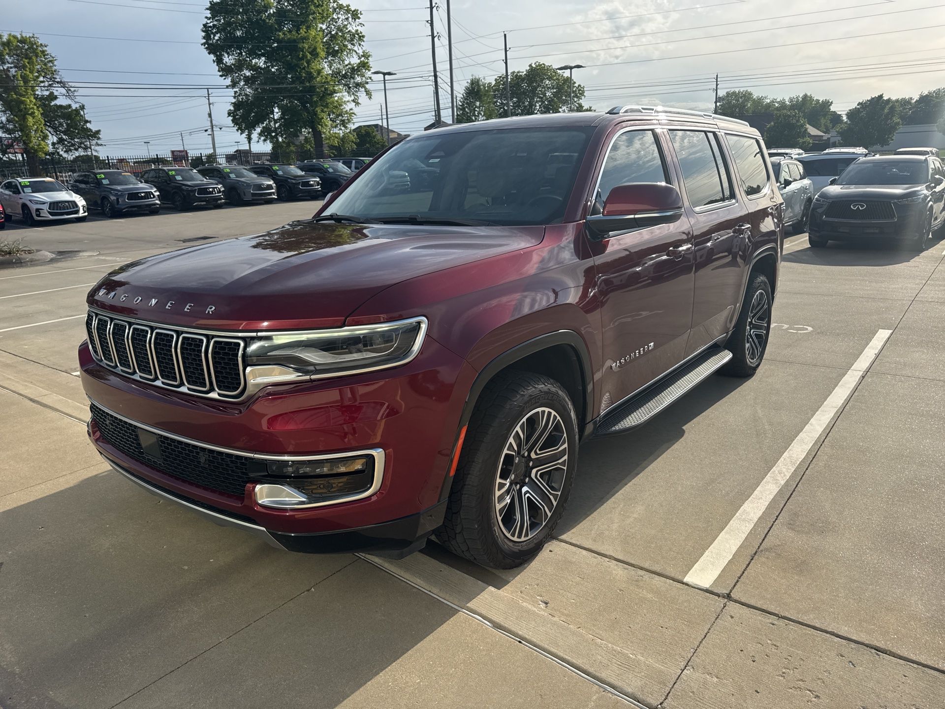 Velvet Red Pearlcoat 2022 Jeep Wagoneer Series III 4WD SUV / Crossover Four-Wheel Drive 8-Speed Automatic