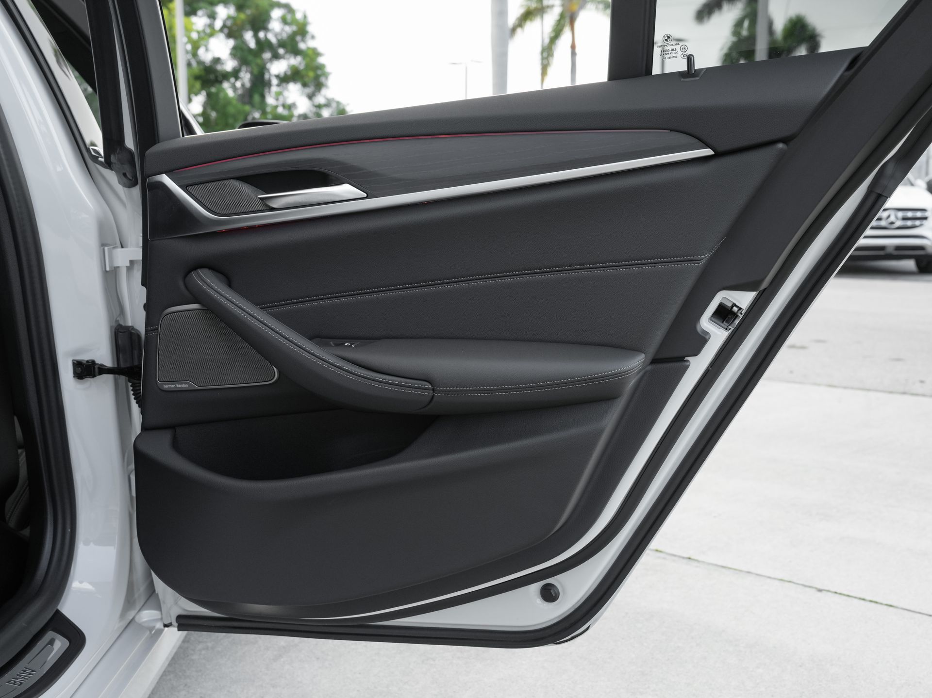 2023 BMW 5 Series 540i - Photo 35