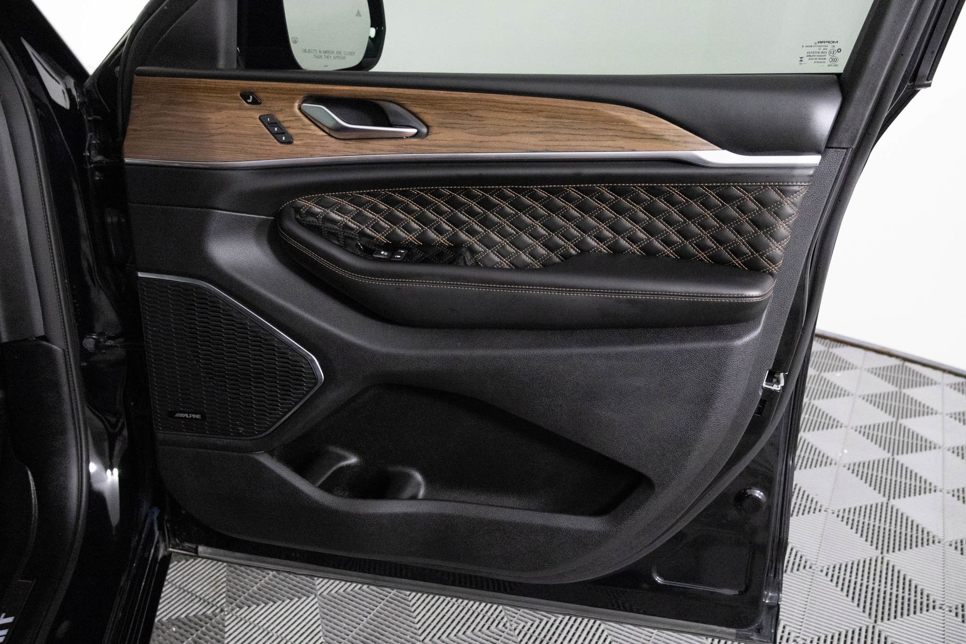 2023 JEEP GRAND CHEROKEE - Image 45