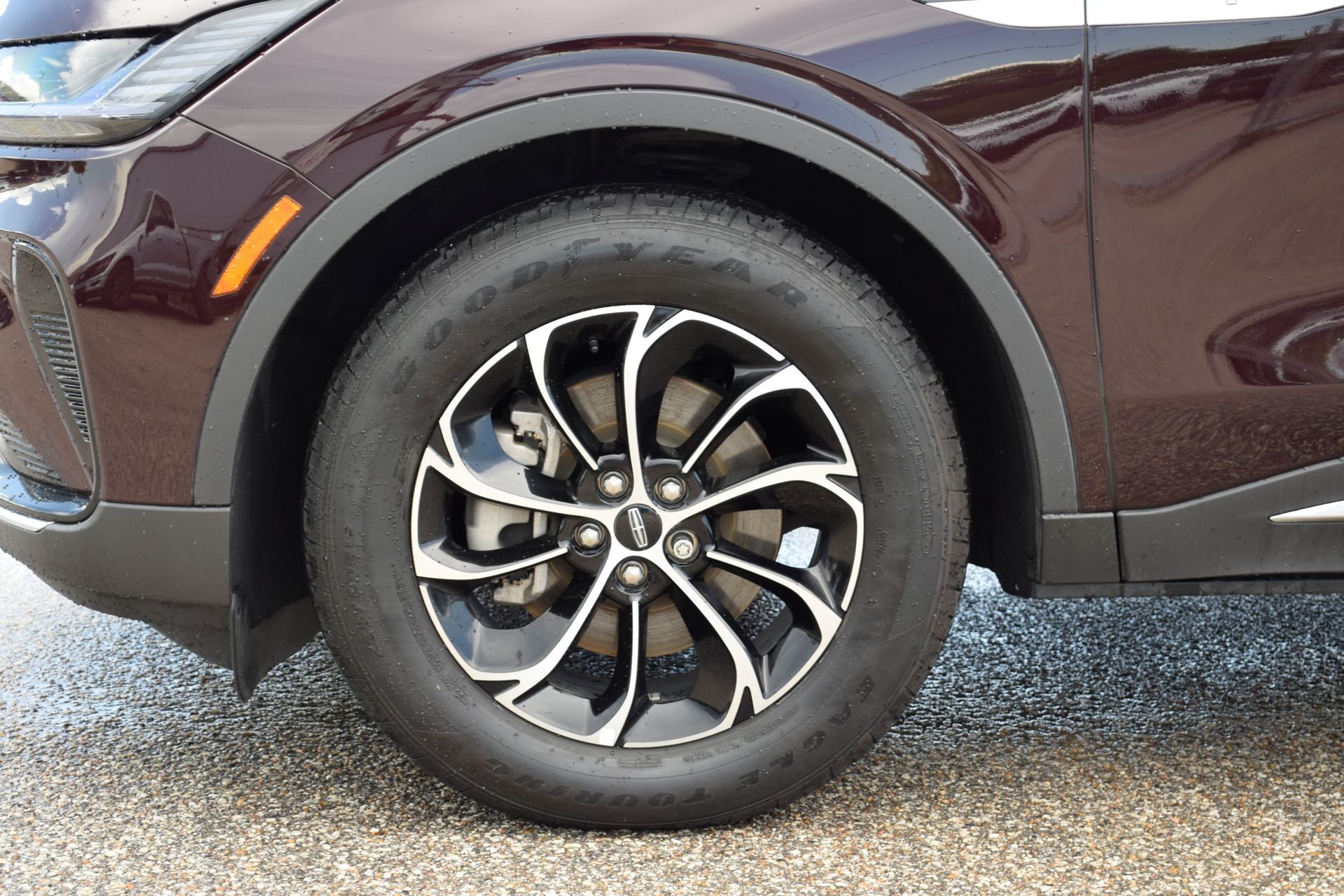 2025 Lincoln Nautilus Premiere Red at Parkway Family Mazda