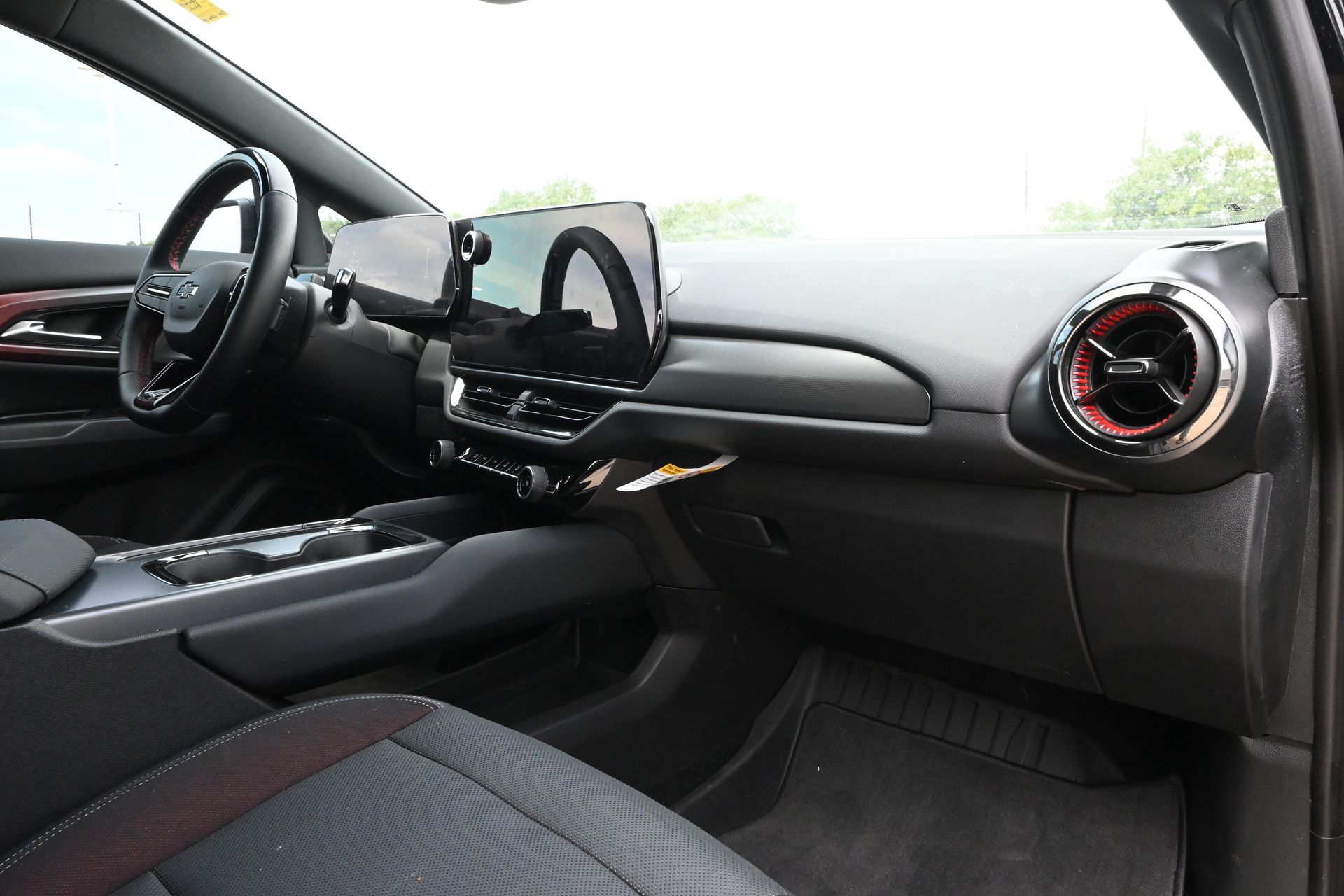 2024 Chevrolet Equinox EV RS Black at Ultimate Motorsports