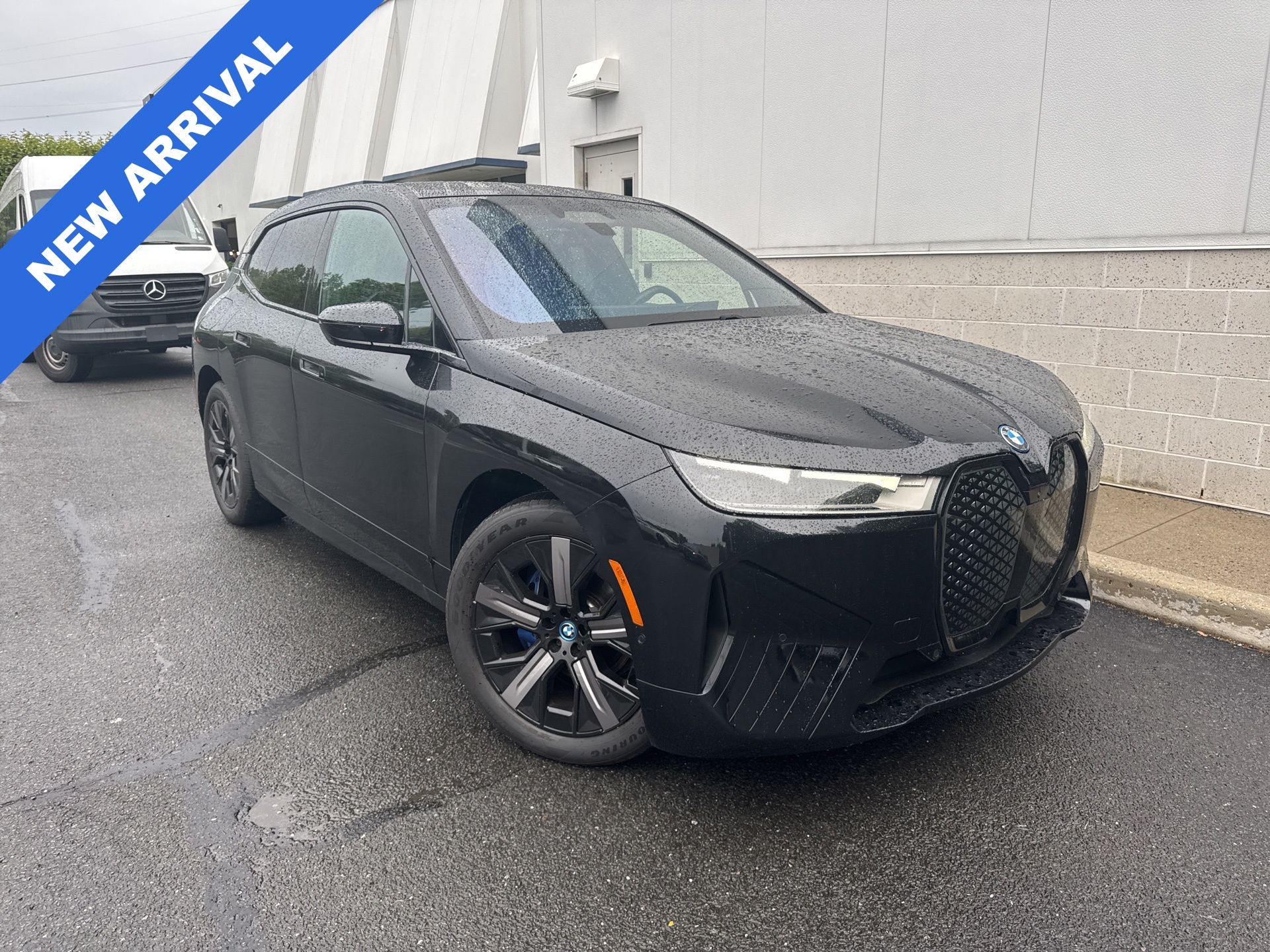 2024 BMW iX xDrive50's photo