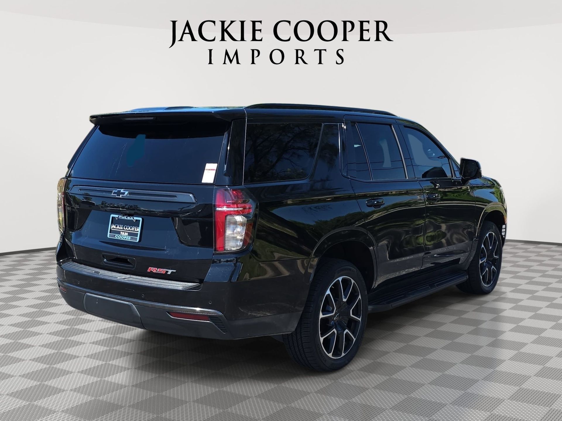 View vehicle photo 5