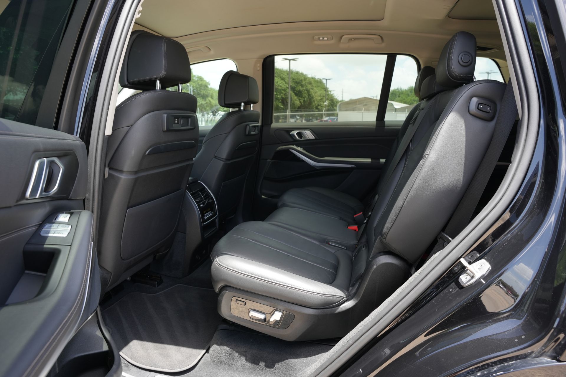 2022 BMW X7 xDrive40i Black at Bayway Cadillac of The Woodlands