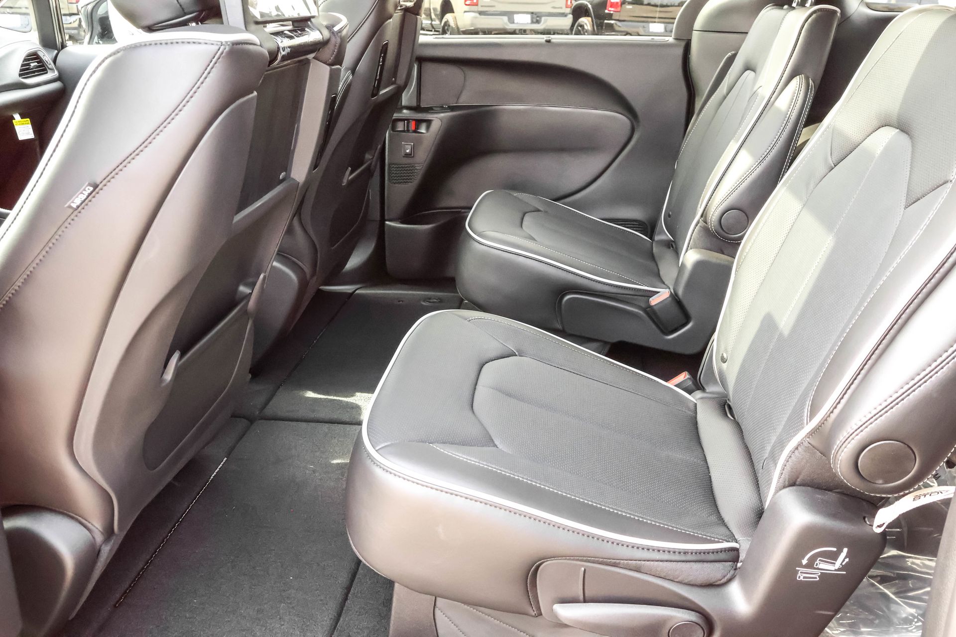 2026 CHRYSLER PACIFICA - Image 16