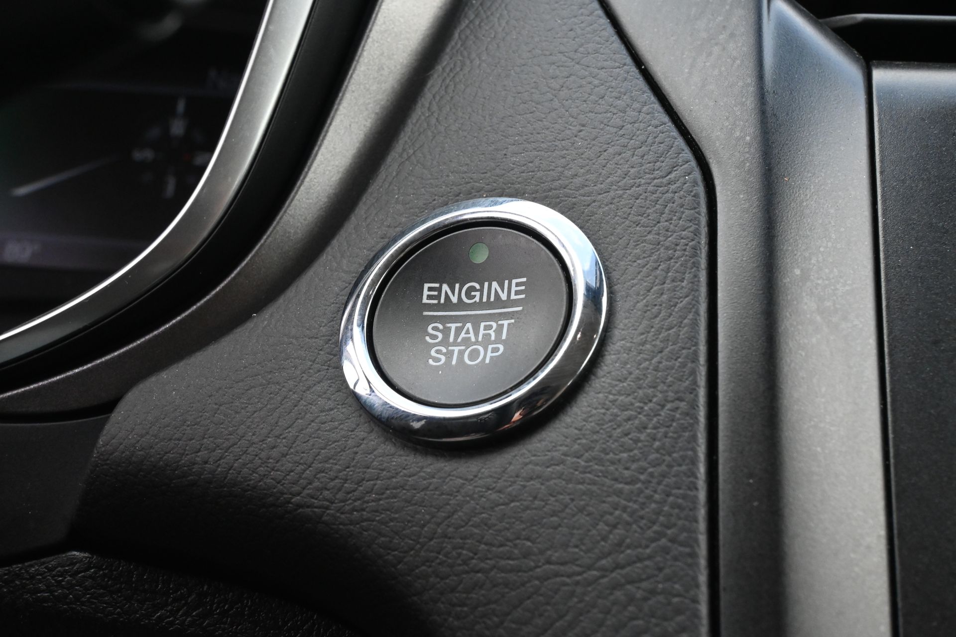 2020 Ford Fusion SE - 11