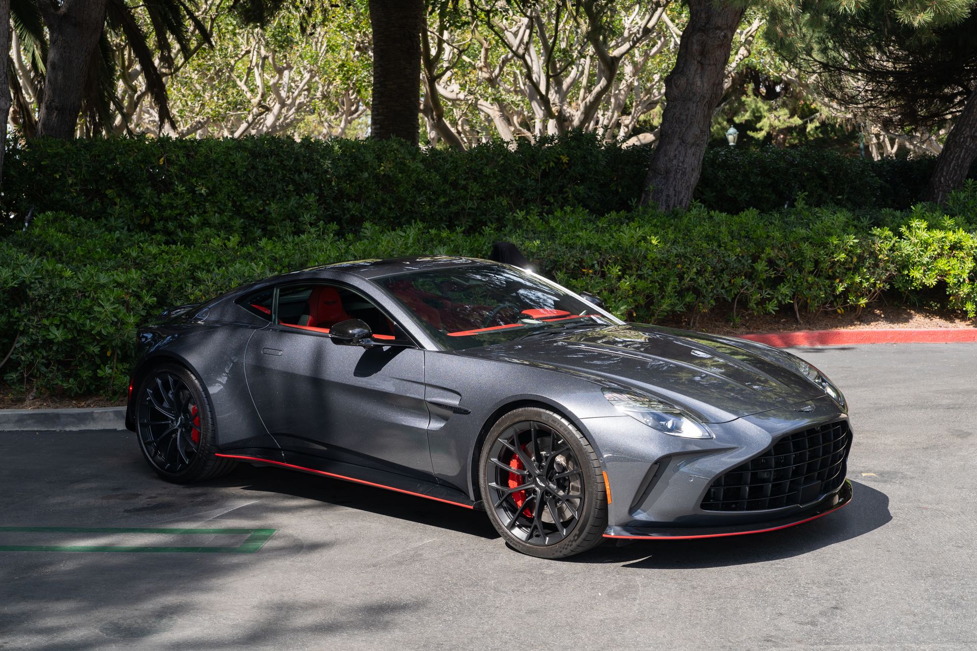 2026 Aston Martin Vantage Coupe RWD