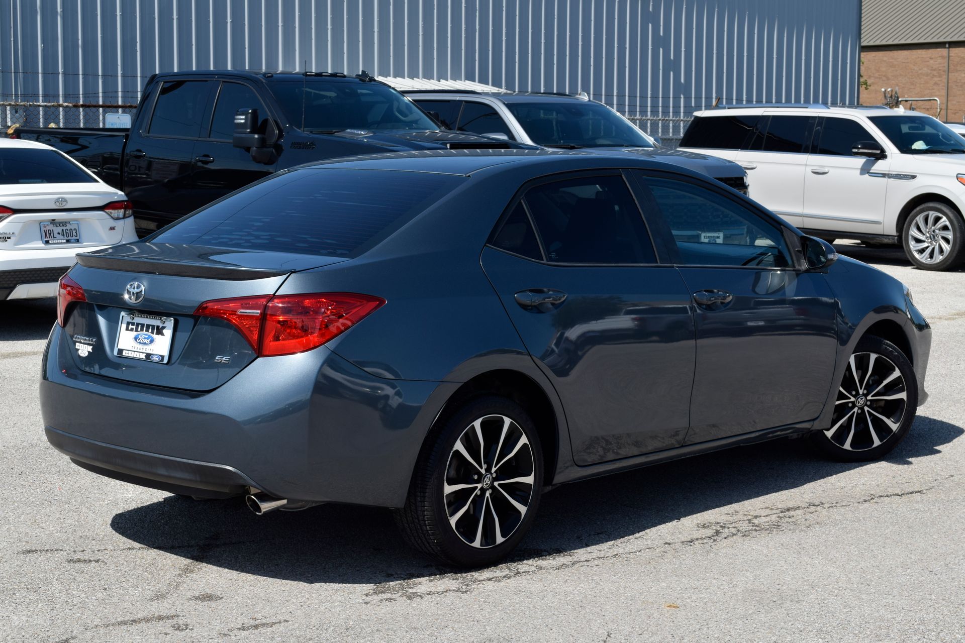 2017 Toyota Corolla SE - 3