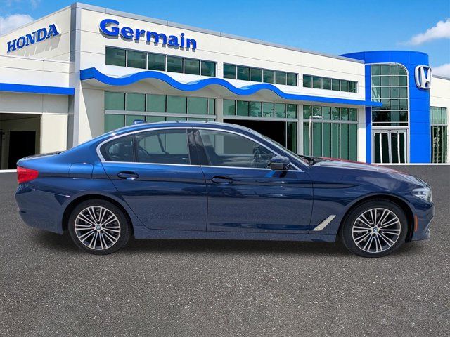 Used 2020 Mediterranean Blue Metallic BMW 530i xDrive image 4