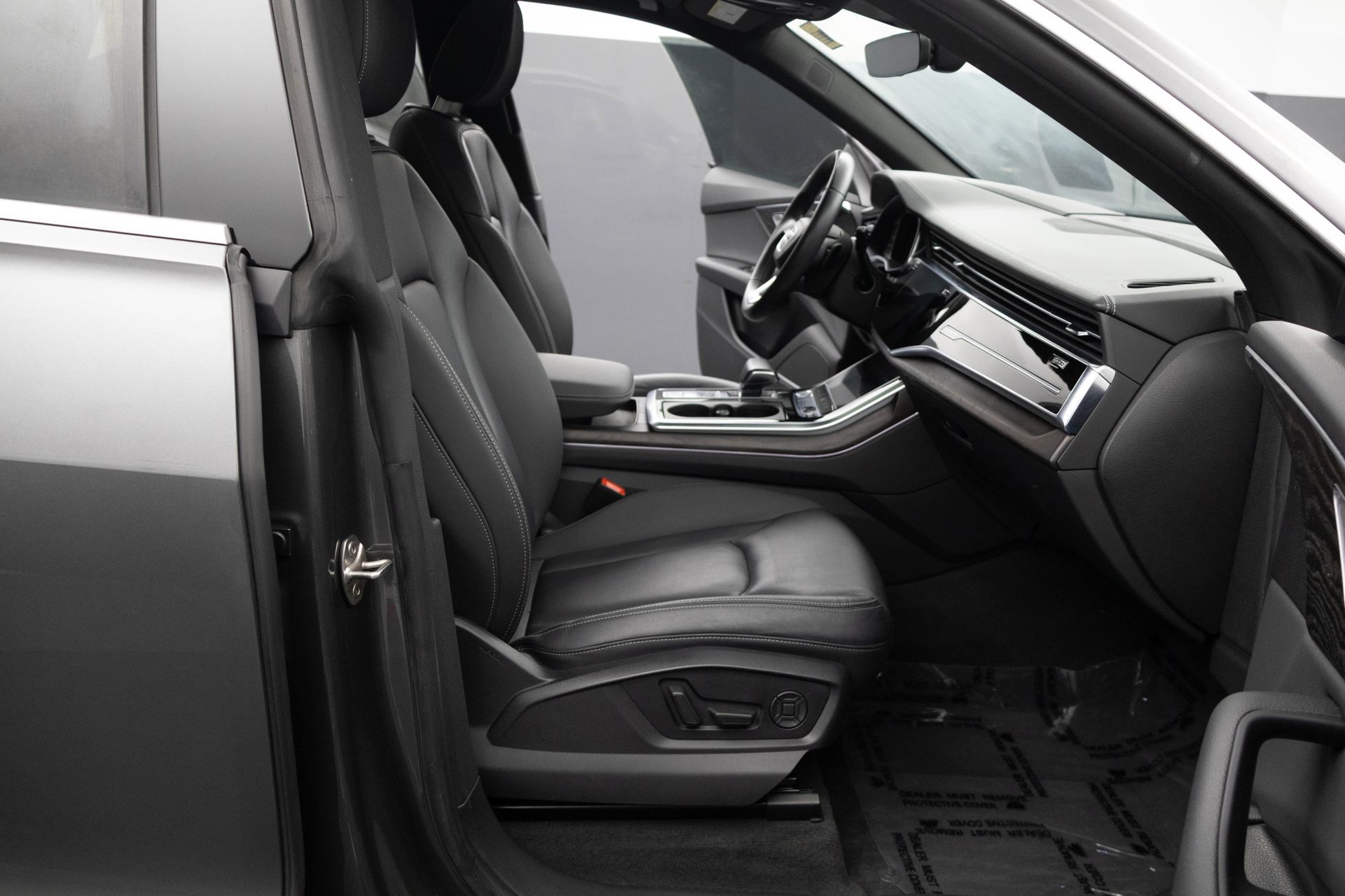 2019 AUDI Q8 - Image 42