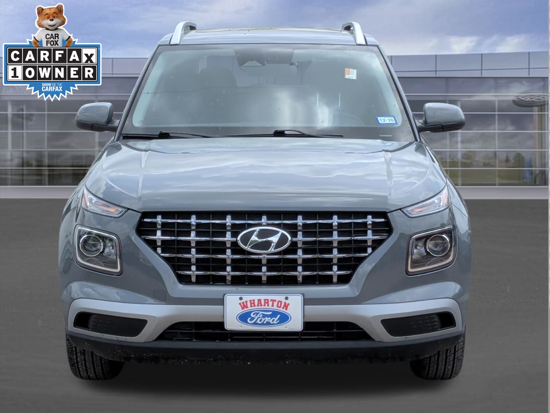 2023 Hyundai Venue SEL - 8