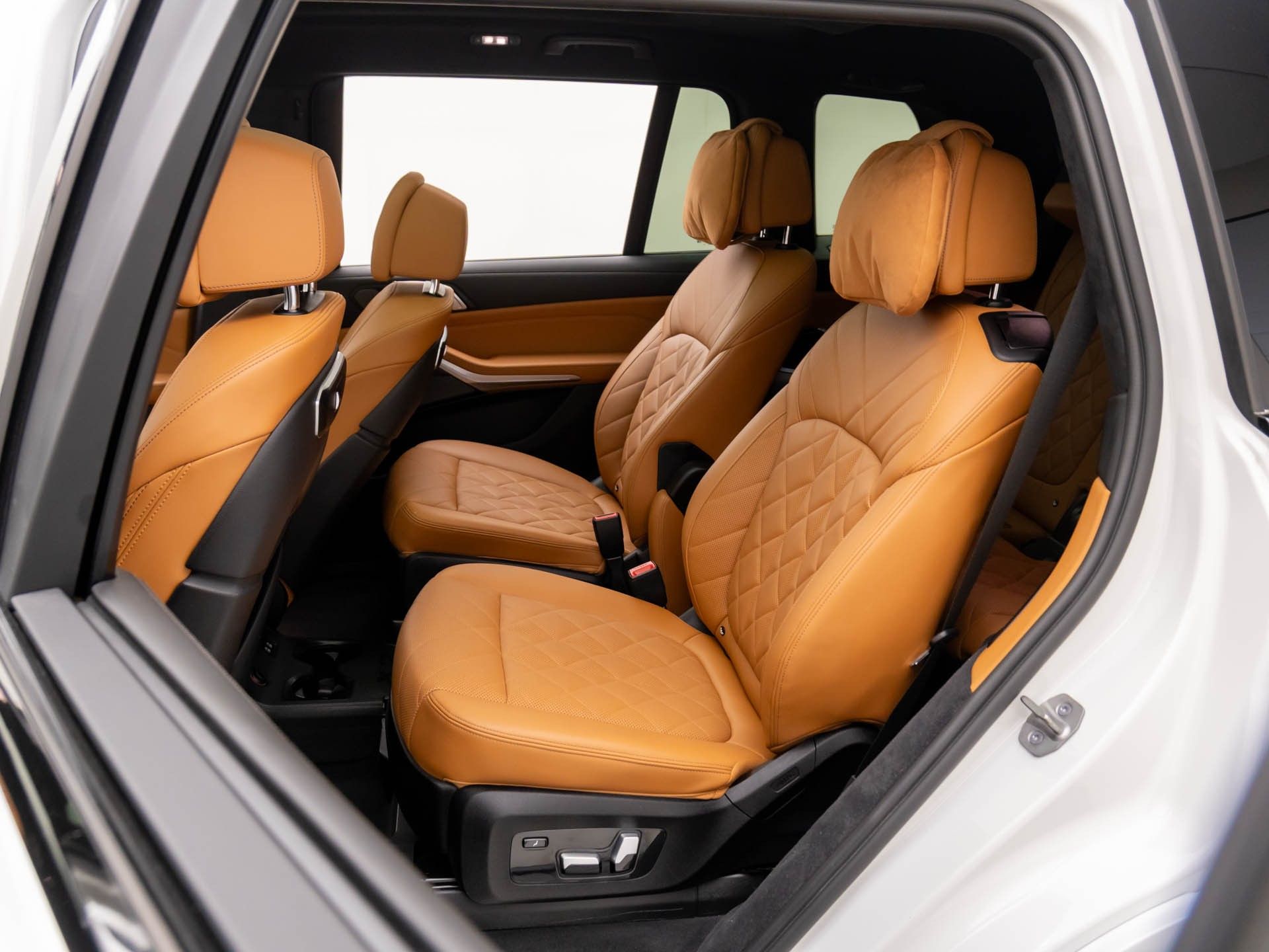 2023 BMW X7 xDrive40i photo
