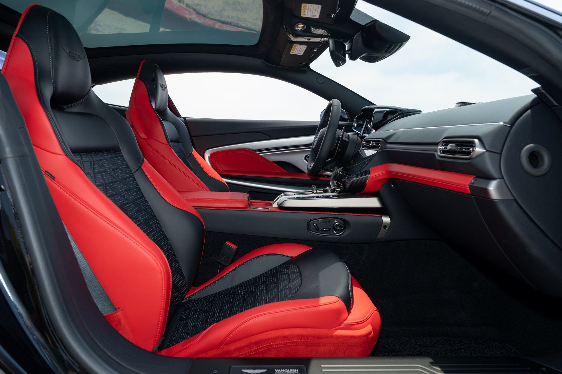 2025 Aston Martin Vanquish Base - Photo 16