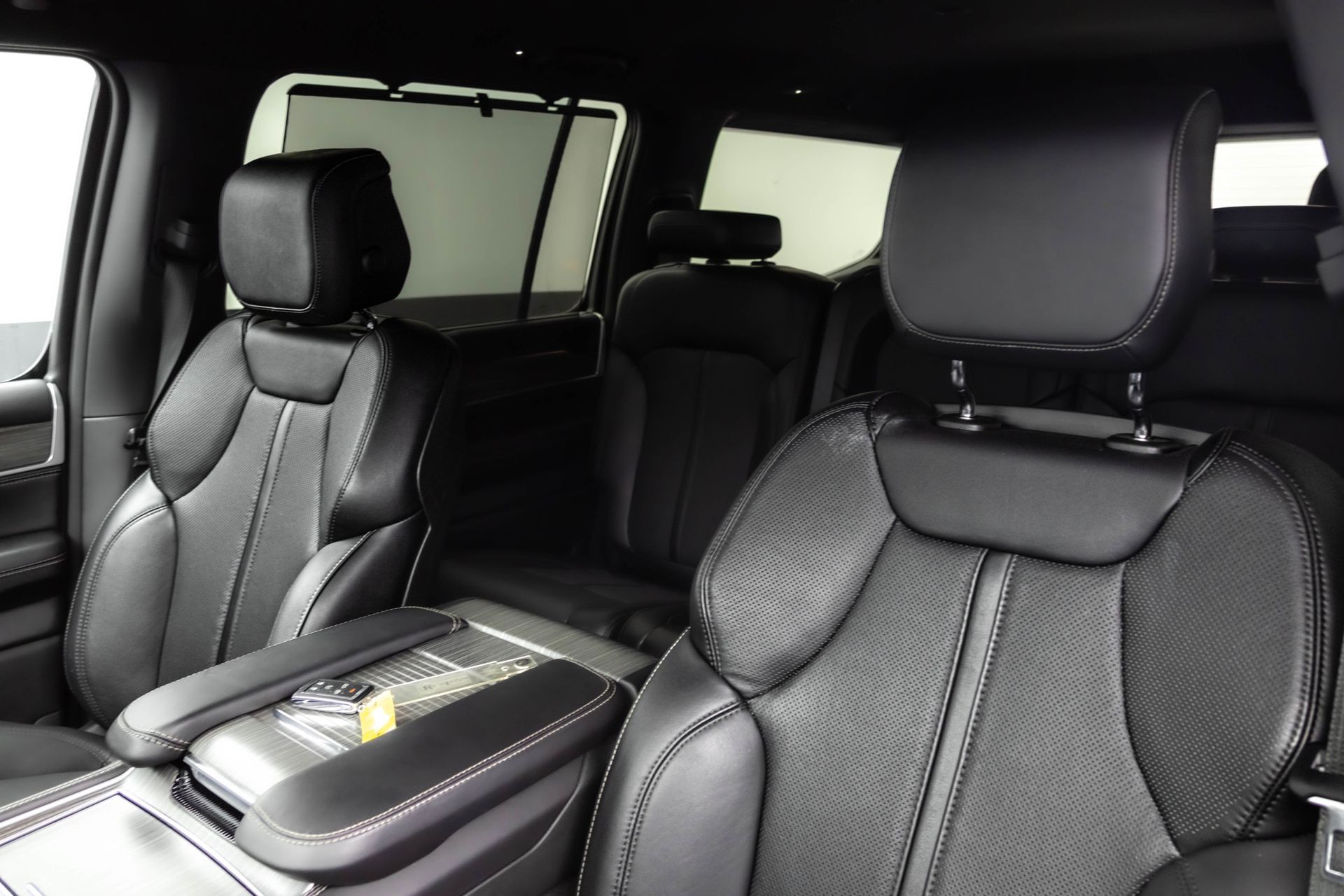 2023 JEEP WAGONEER - Image 17