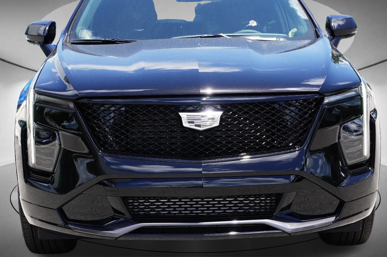 2024 Cadillac XT4 Sport 9