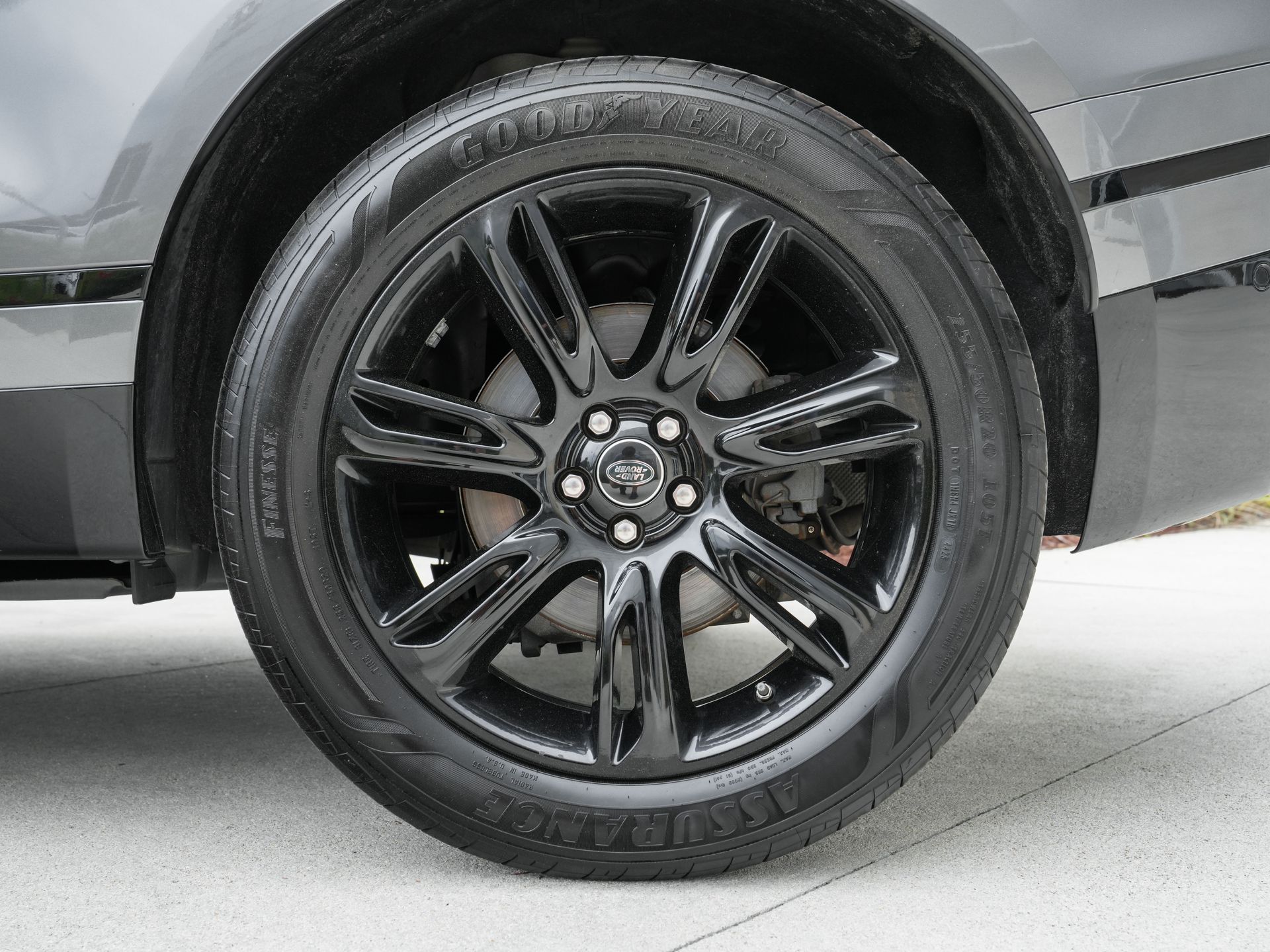 used 2019 Land Rover Range Rover Velar car, priced at $22,000