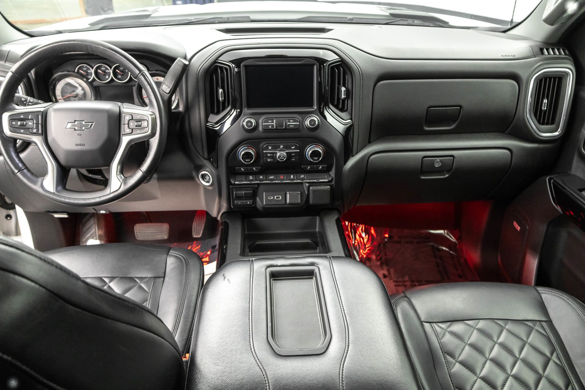 2020 CHEVROLET SILVERADO - Image 31