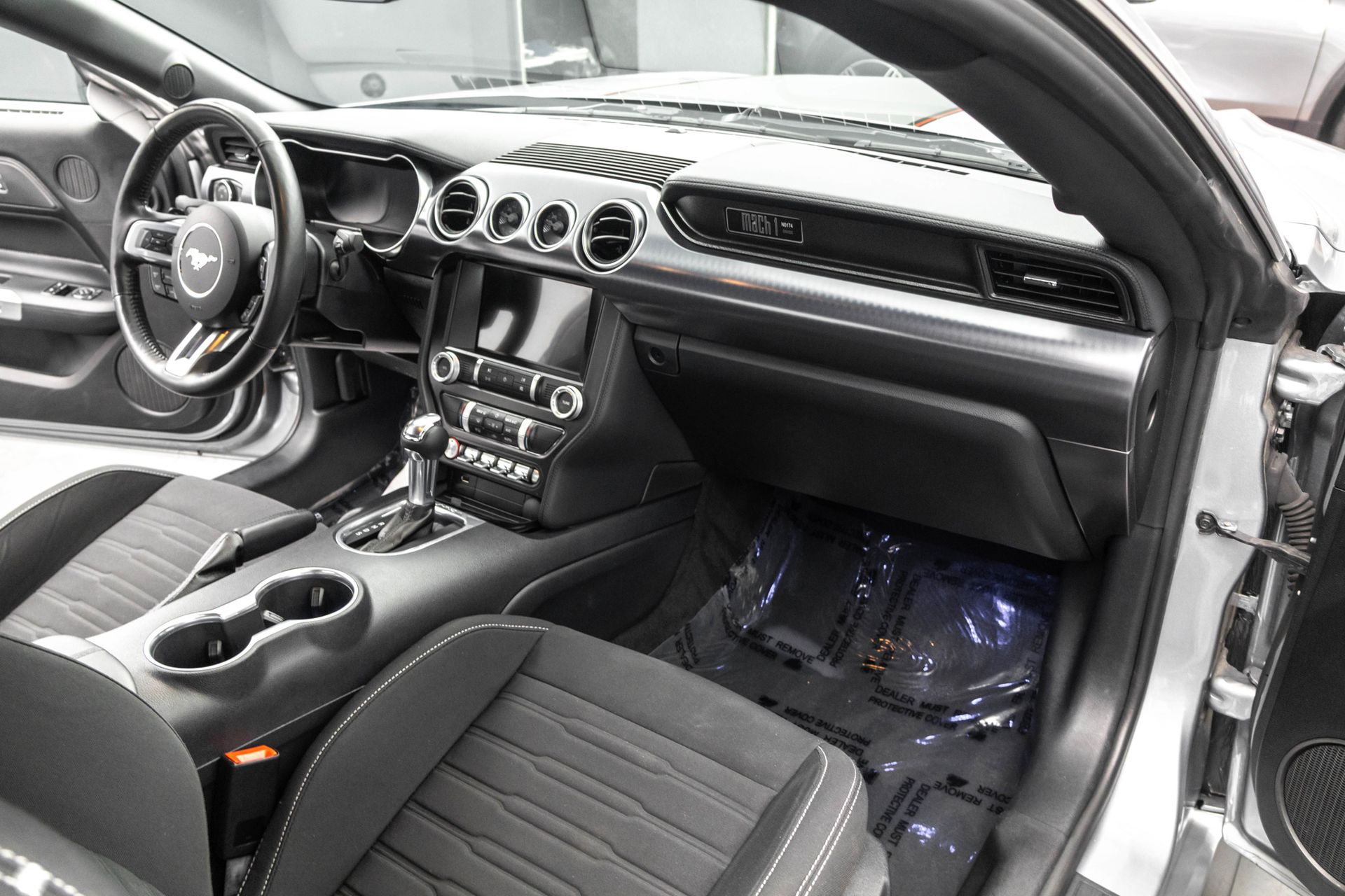 2022 FORD MUSTANG - Image 34