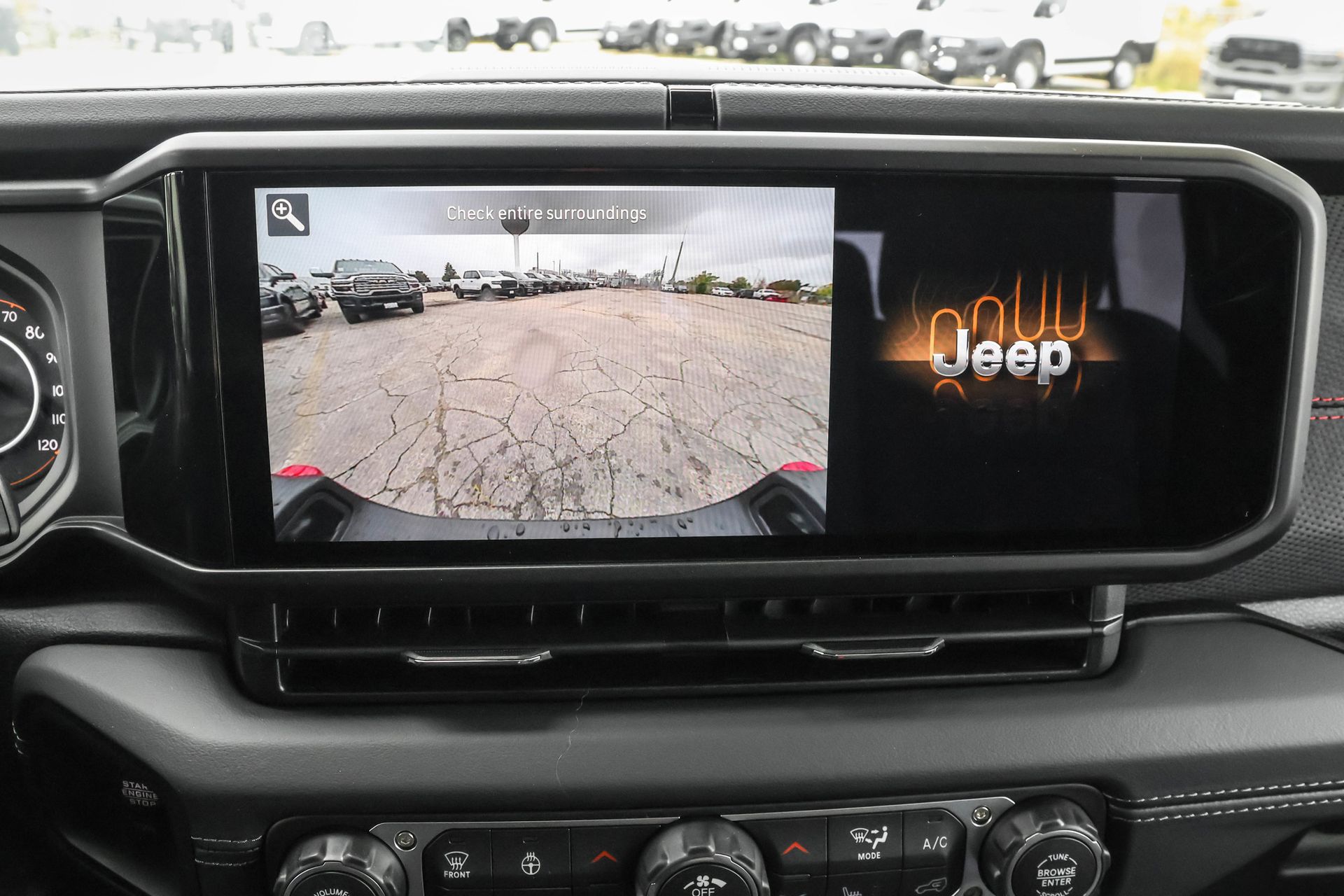 2025 JEEP GLADIATOR - Image 18