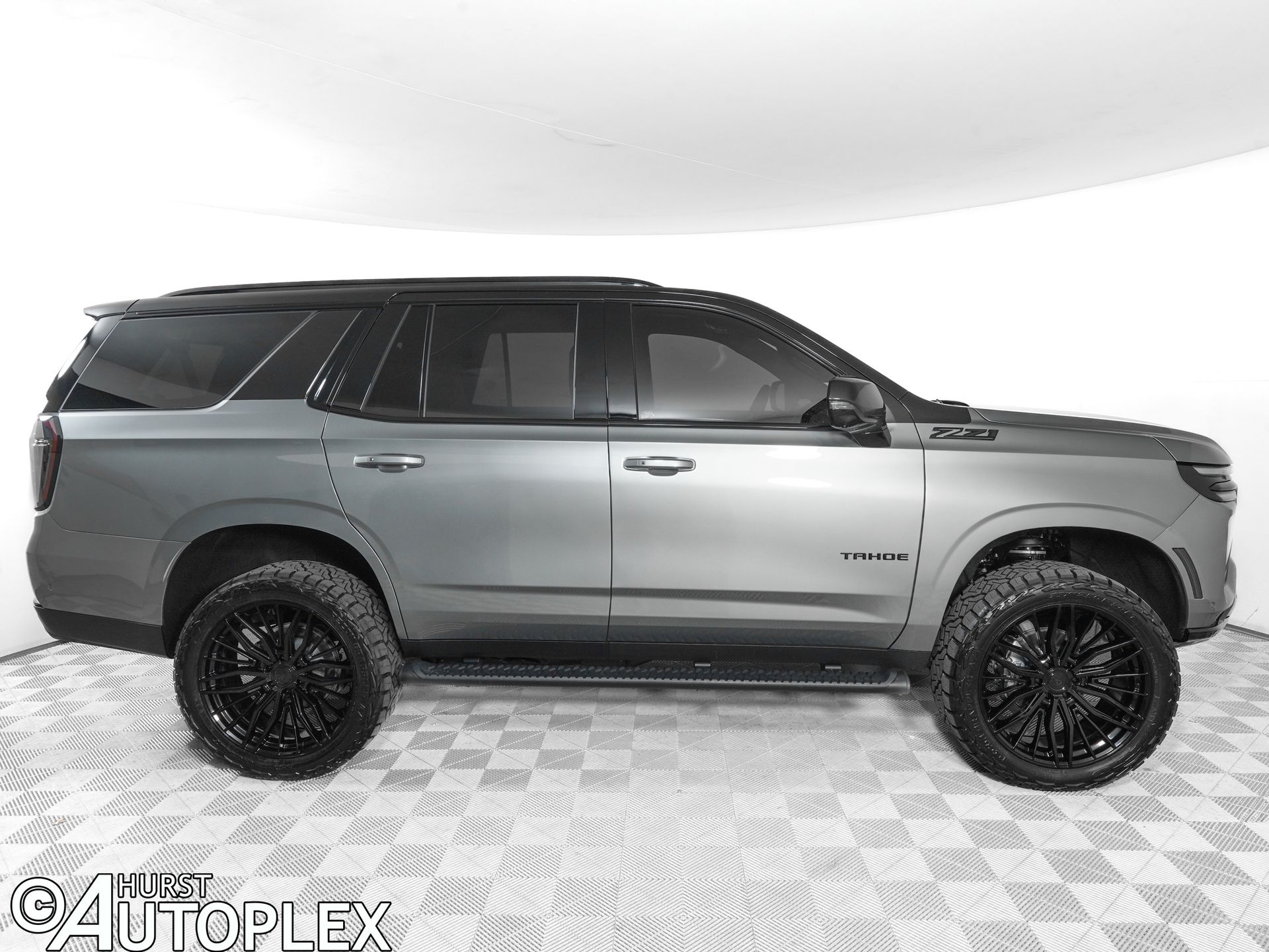 View vehicle photo 5