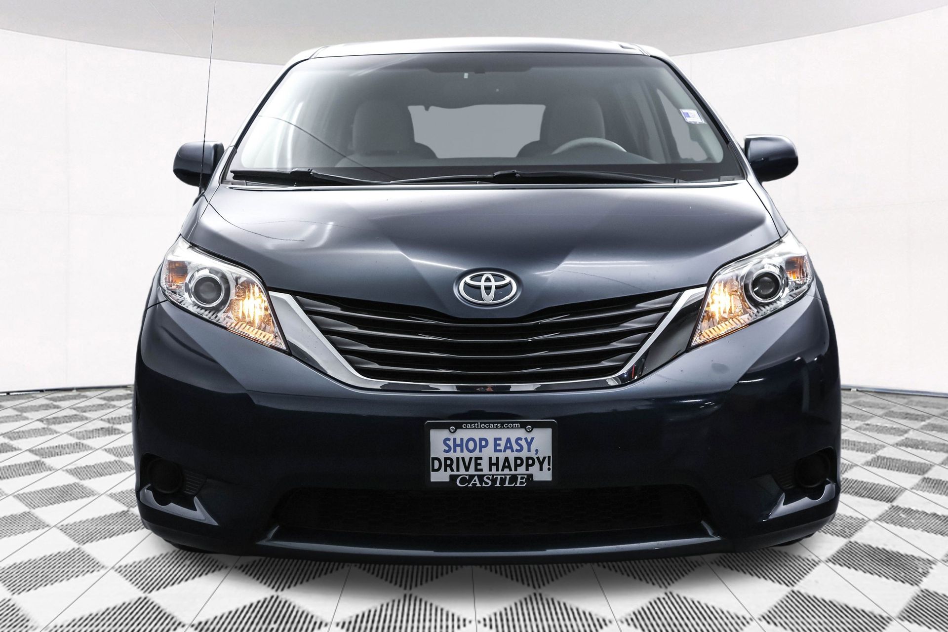 2012 TOYOTA SIENNA - Image 33