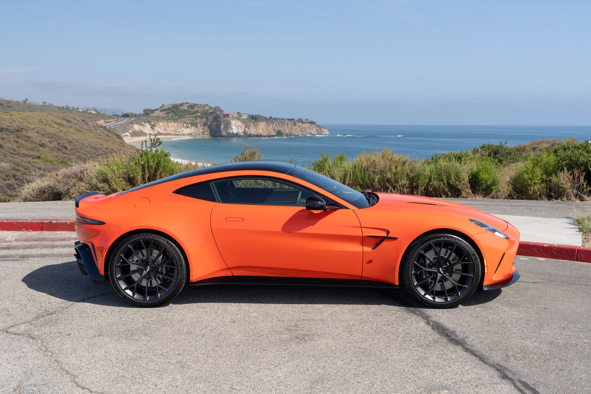Aston Martin 2026 Vantage S