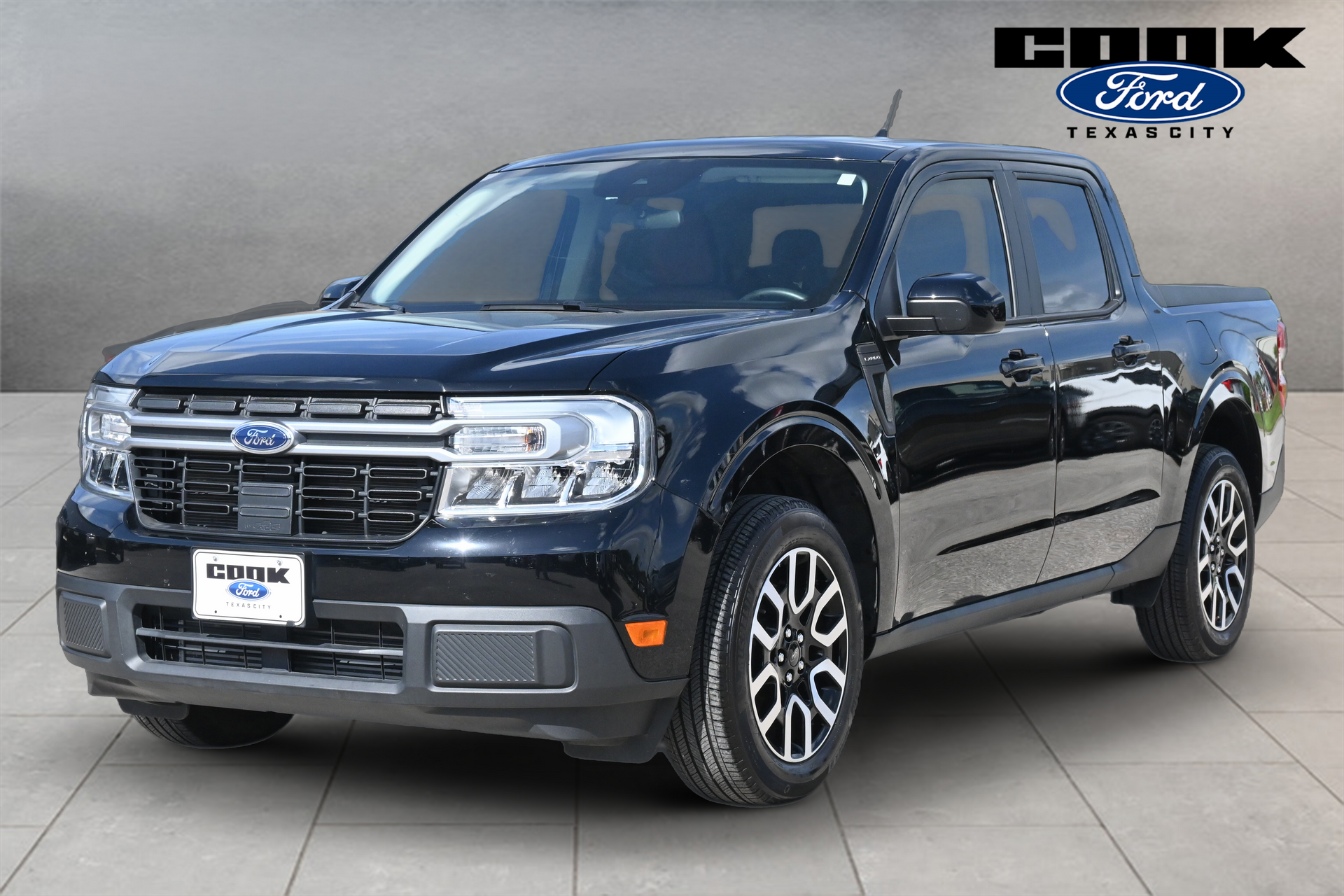 2024 Ford Maverick Lariat Black at DeMontrond Ford