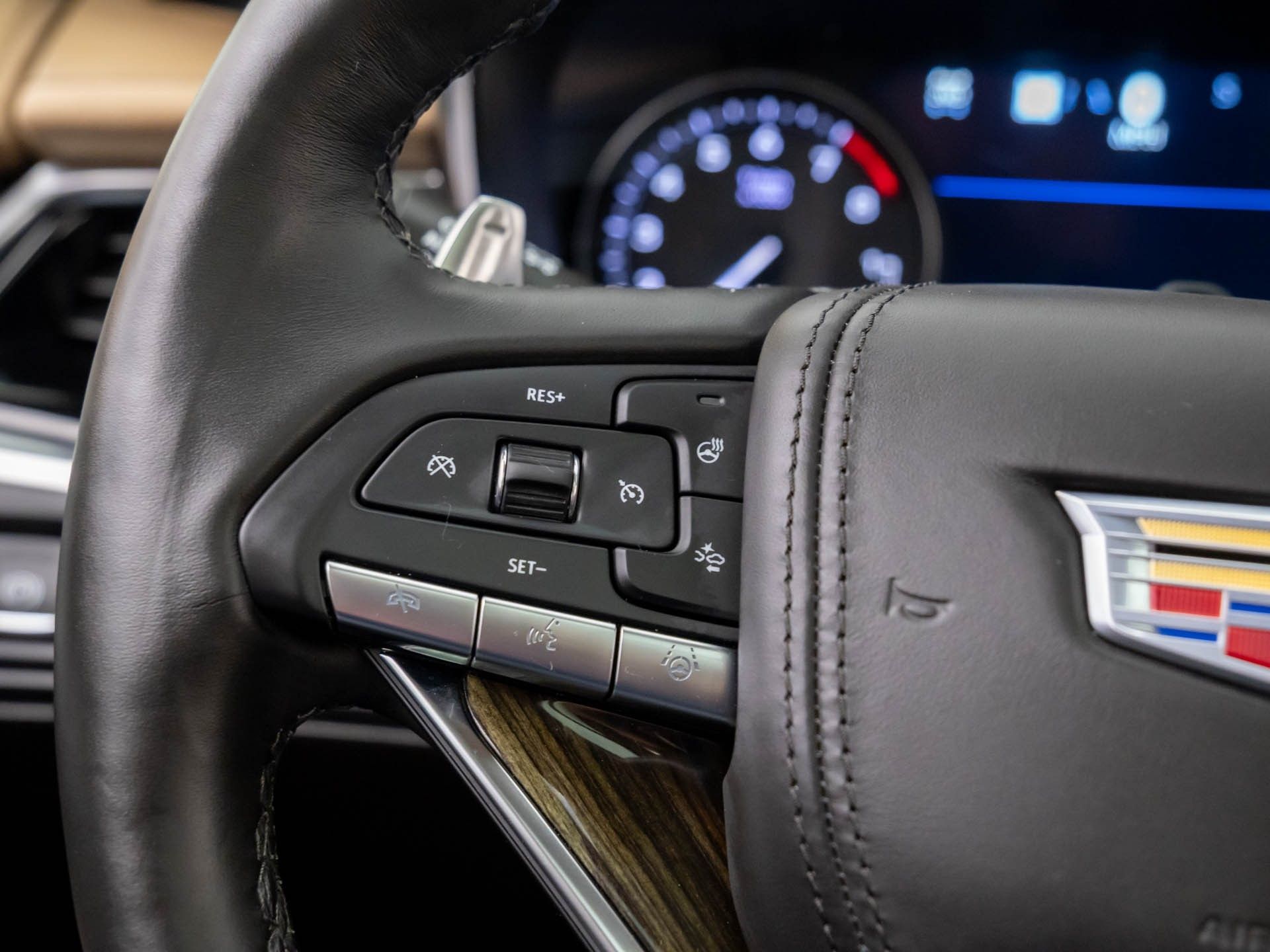 2023 Cadillac XT6 Sport photo
