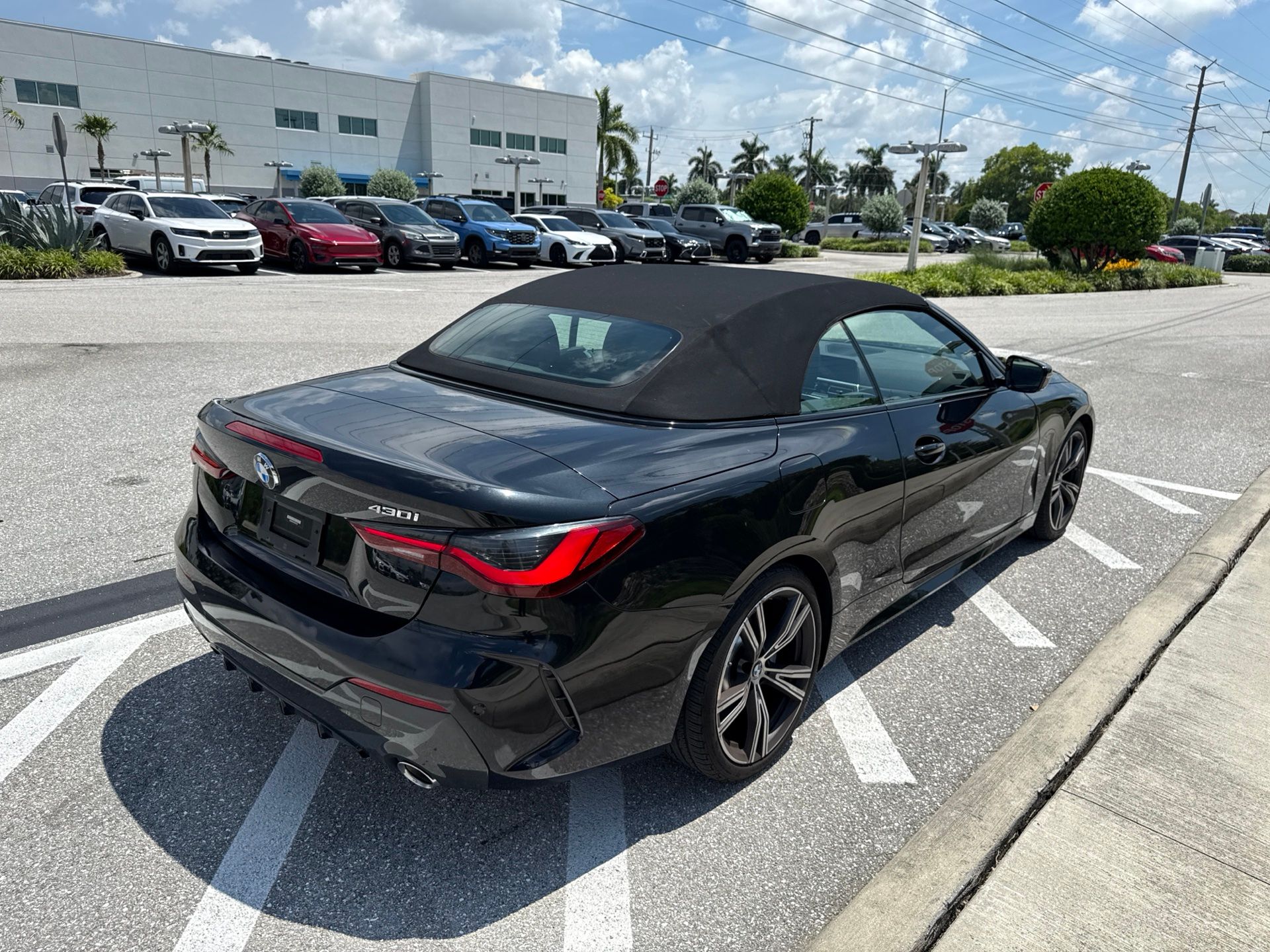 Used 2023 Black Sapphire Metallic BMW 430i image 5