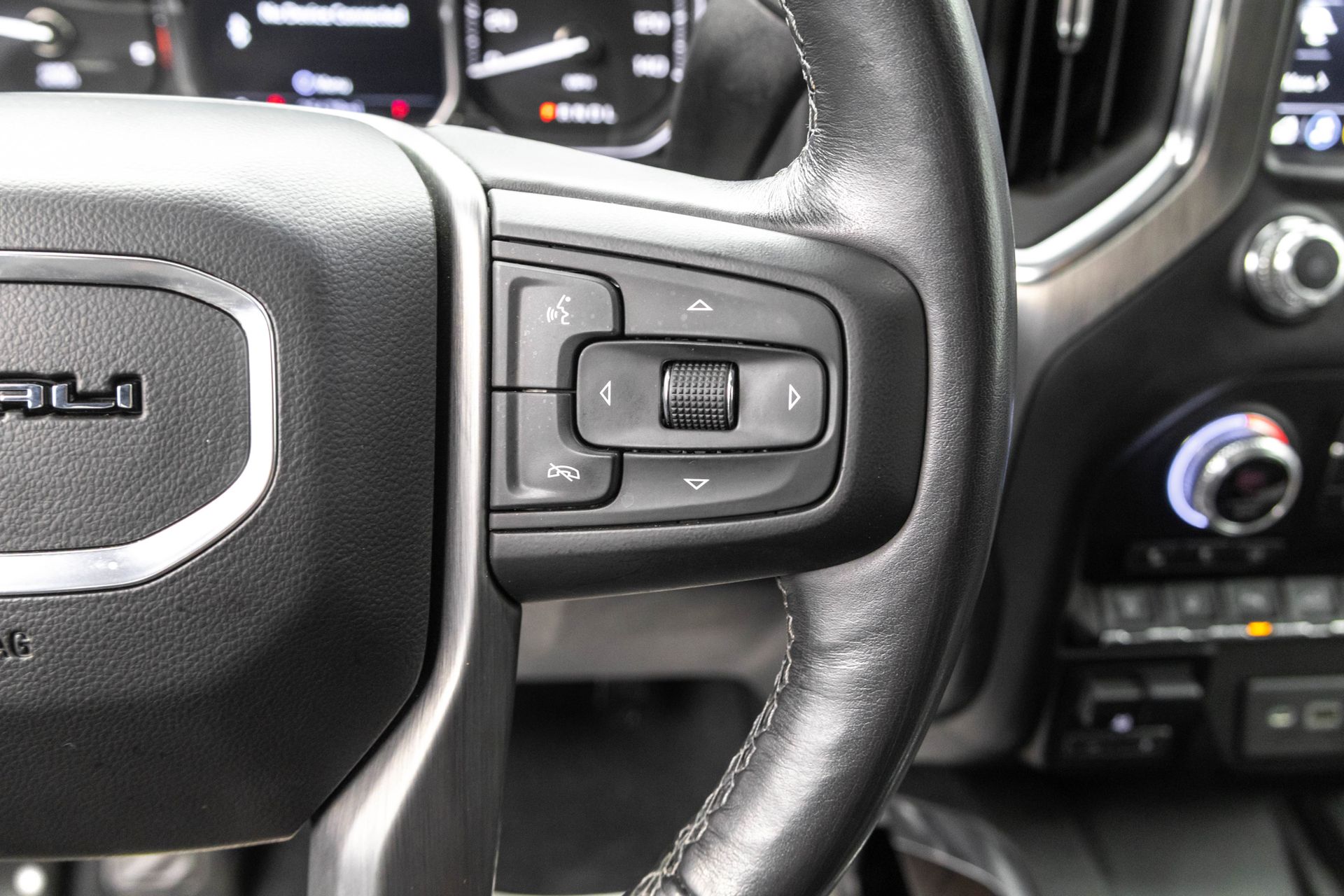 2020 GMC SIERRA - Image 23