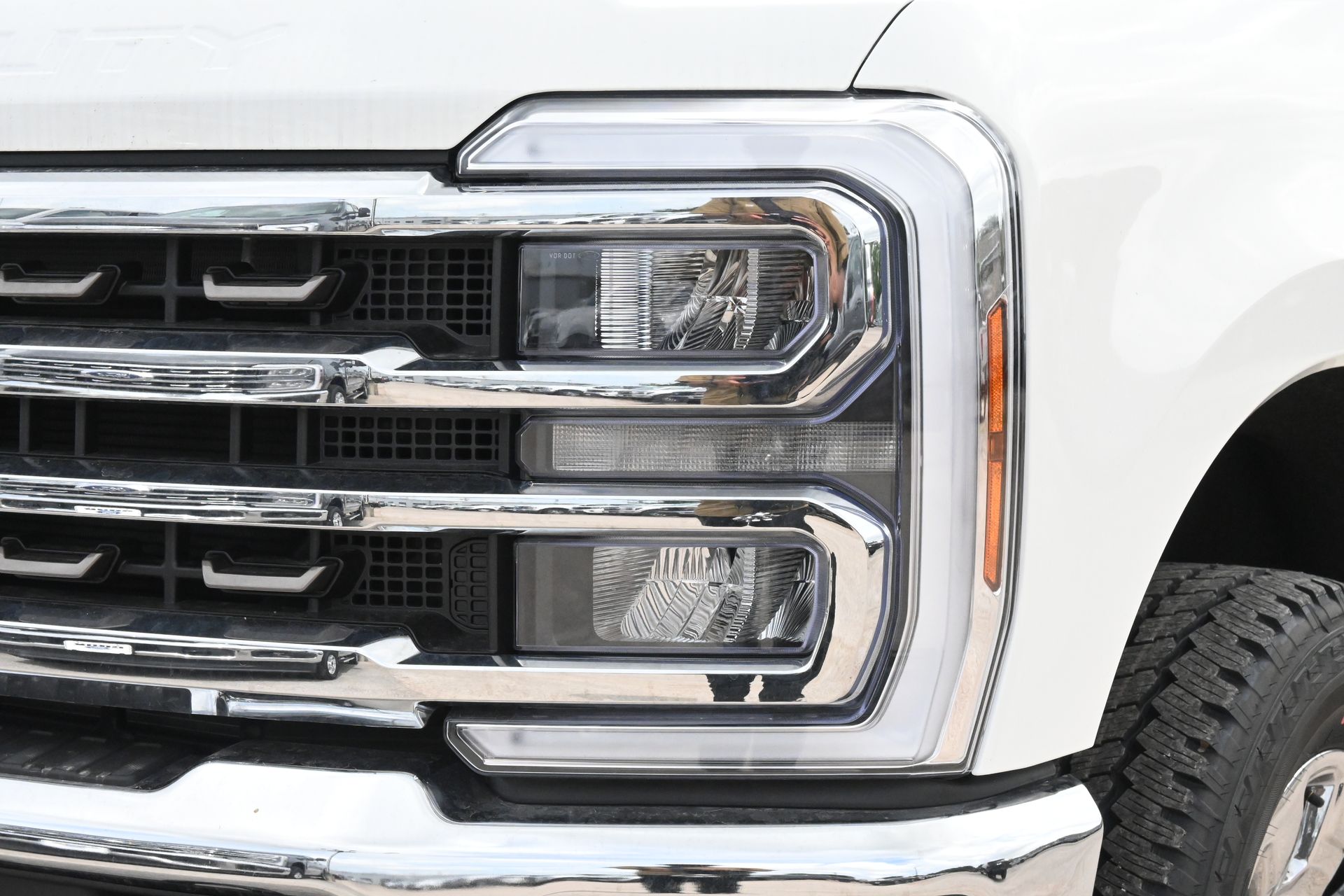 2026 Ford F-250SD King Ranch White at EAG Ford Navasota