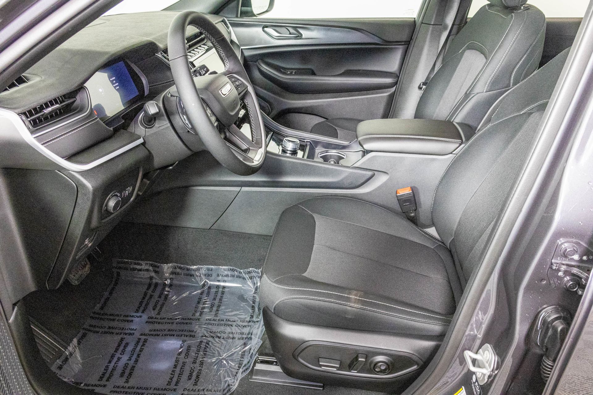 2025 JEEP GRAND CHEROKEE L - Image 15