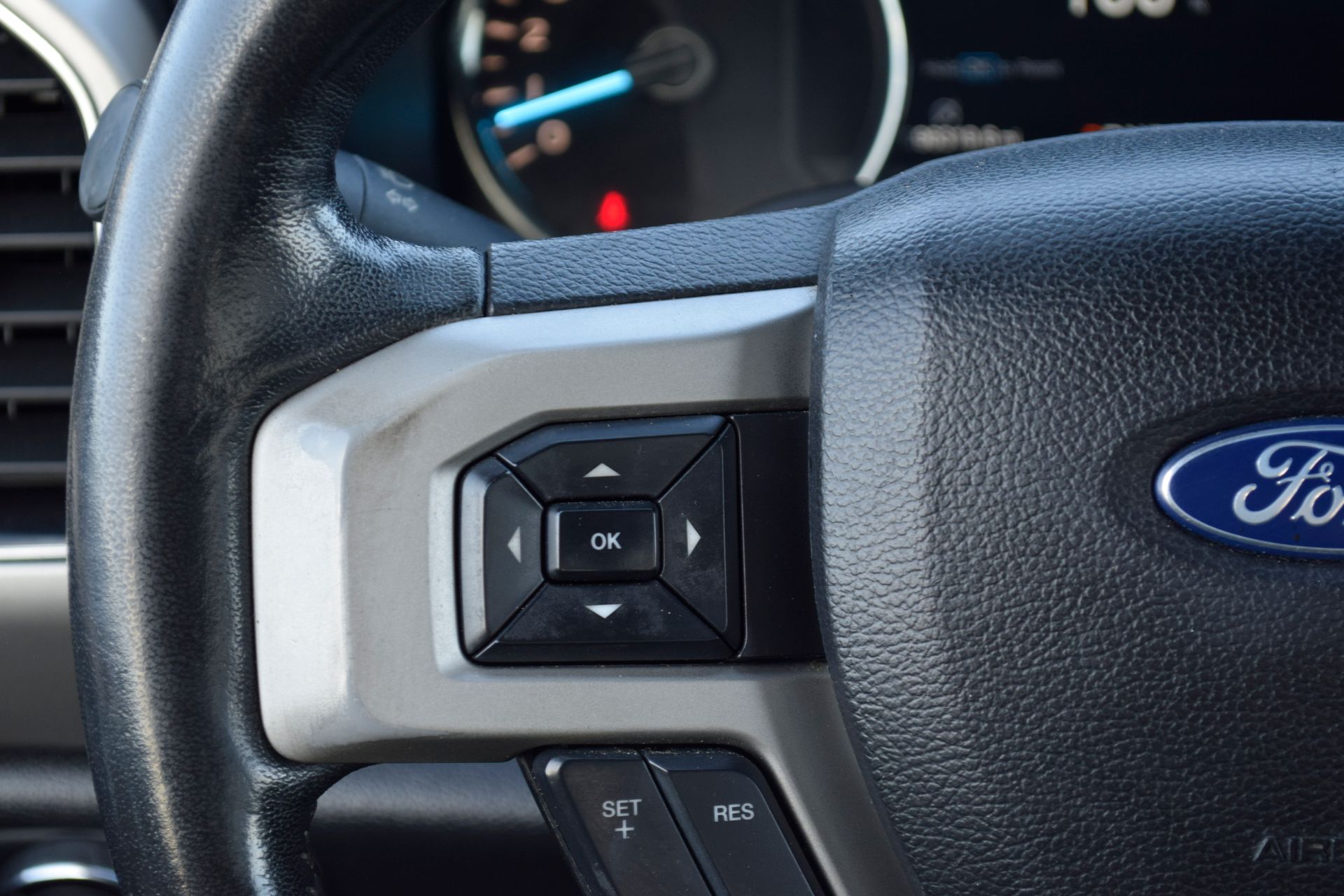 2019 Ford F-150 Lariat - 8