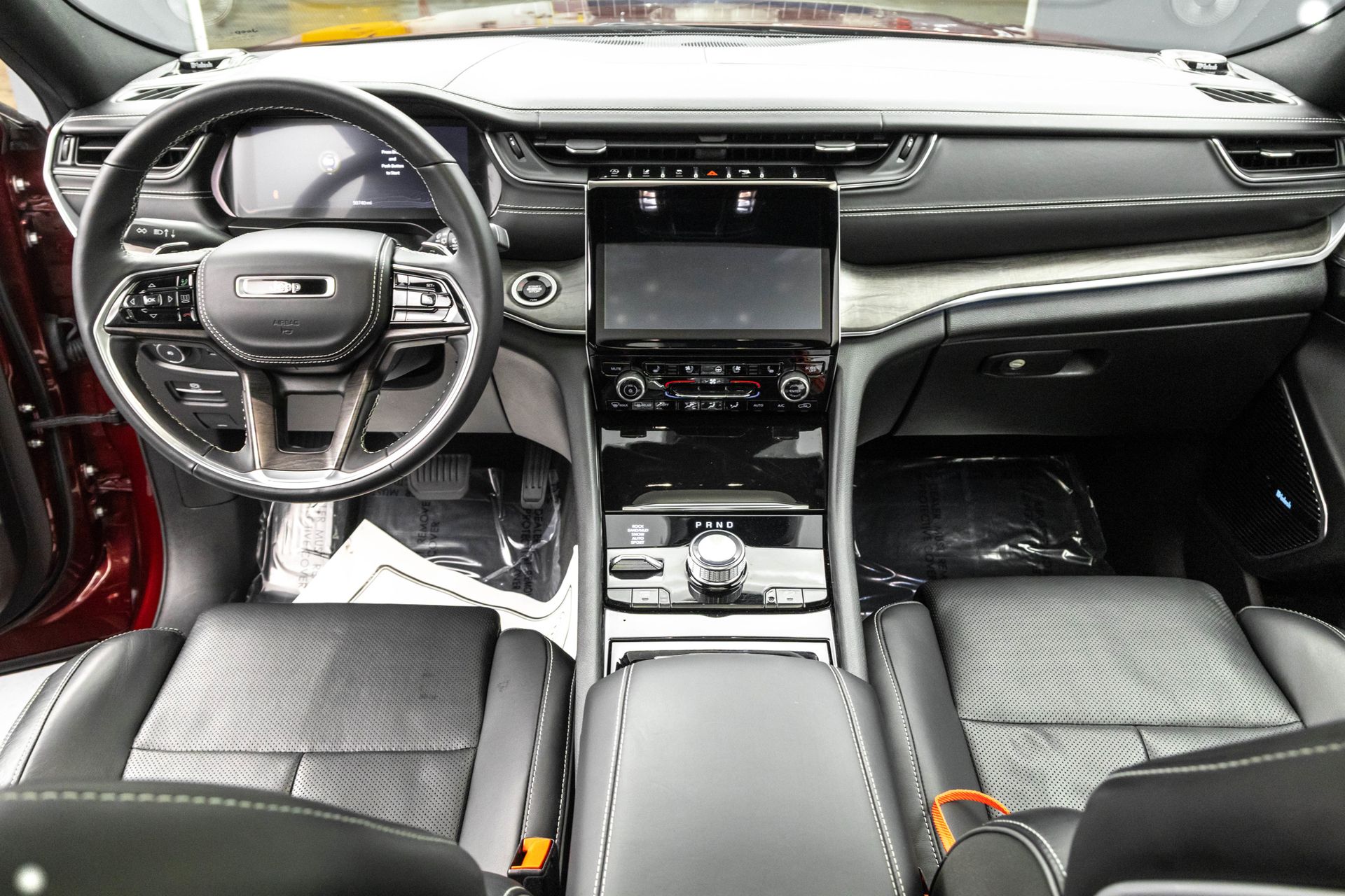 2021 JEEP GRAND CHEROKEE L - Image 31