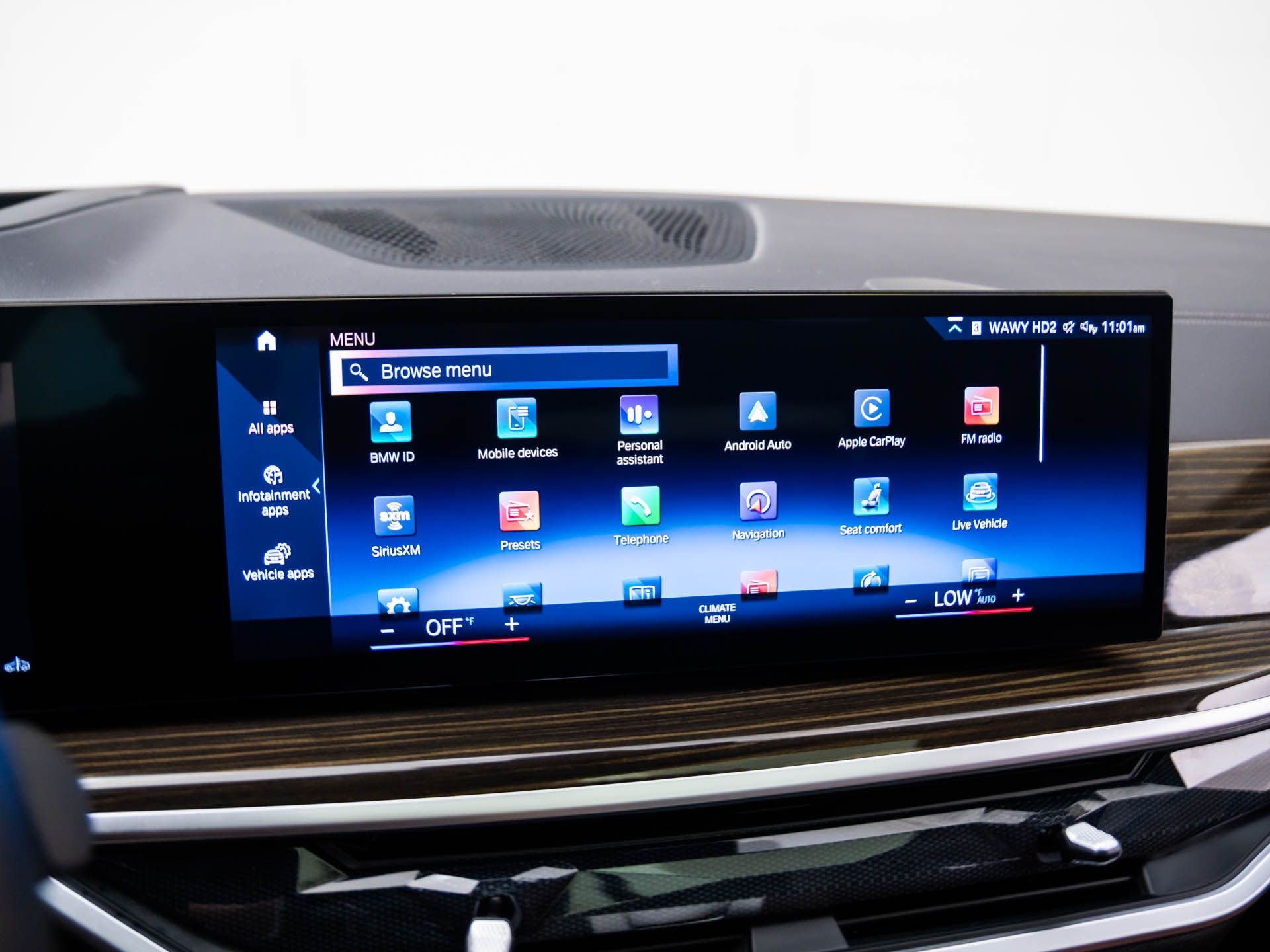 2023 BMW X7 xDrive40i photo