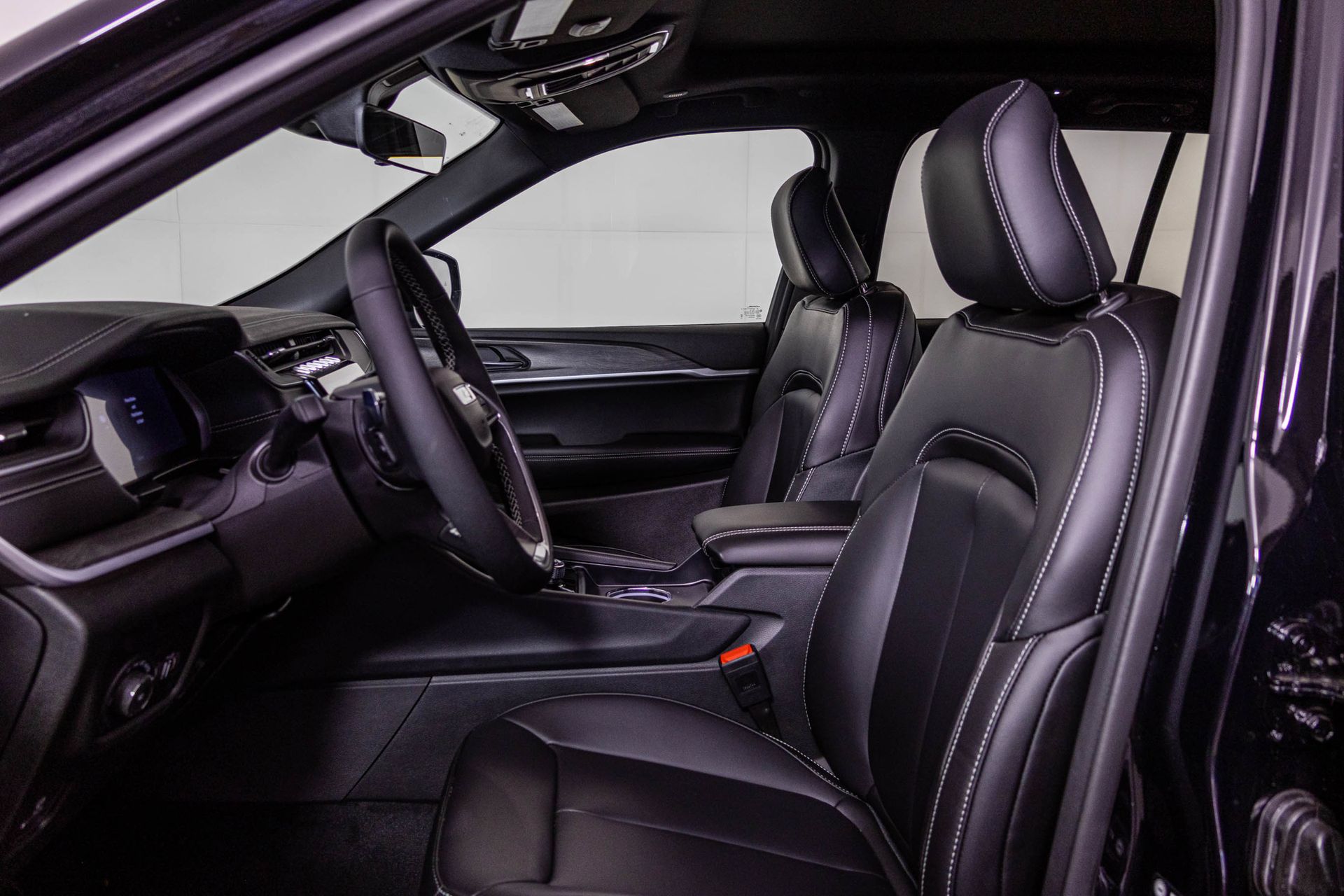 2025 JEEP GRAND CHEROKEE - Image 23