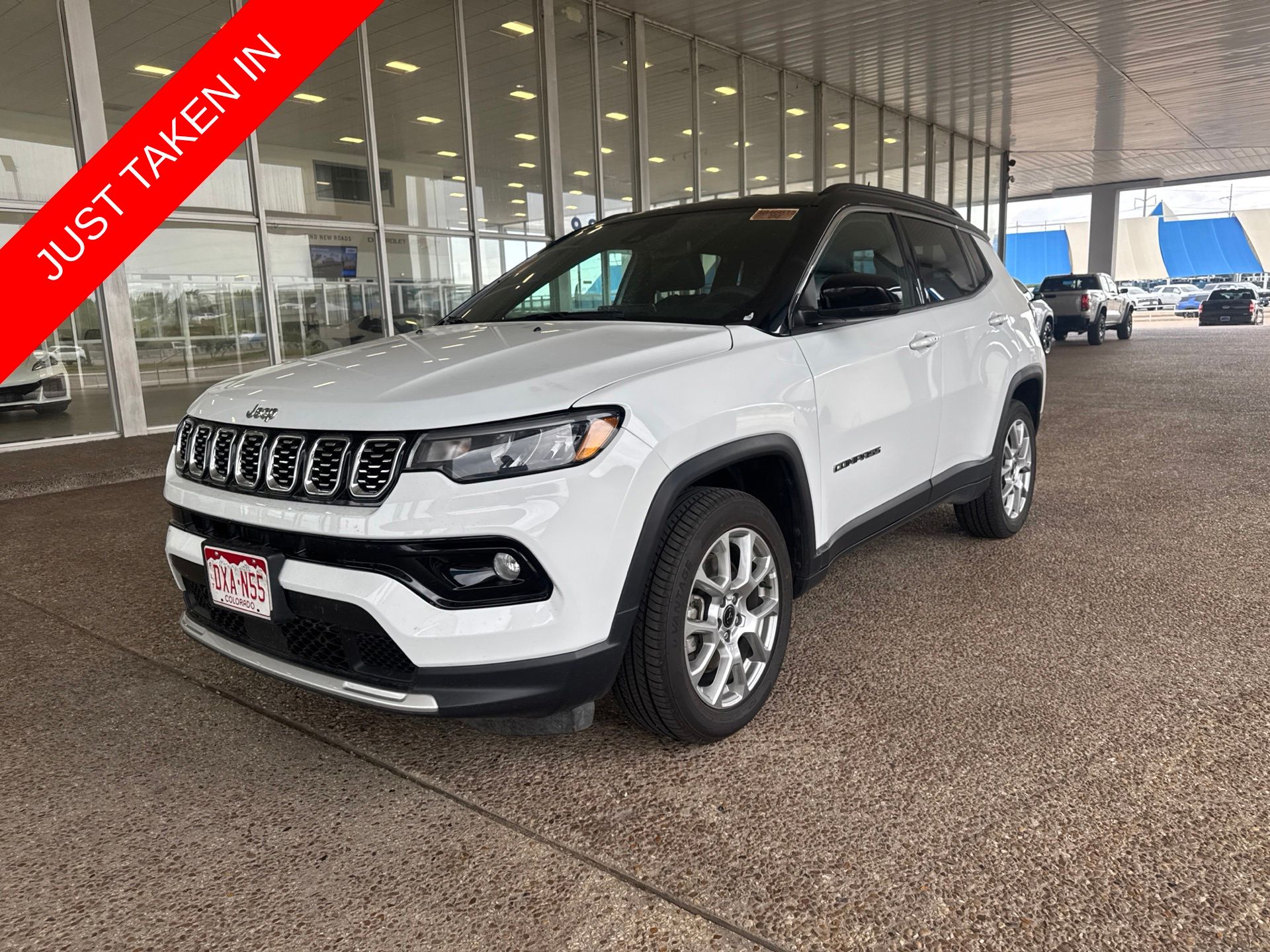 Bright White Clearcoat 2025 Jeep Compass SUV / Crossover Four-Wheel Drive 8-Speed Automatic