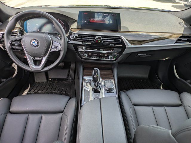 Used 2020 Mediterranean Blue Metallic BMW 530i xDrive image 15