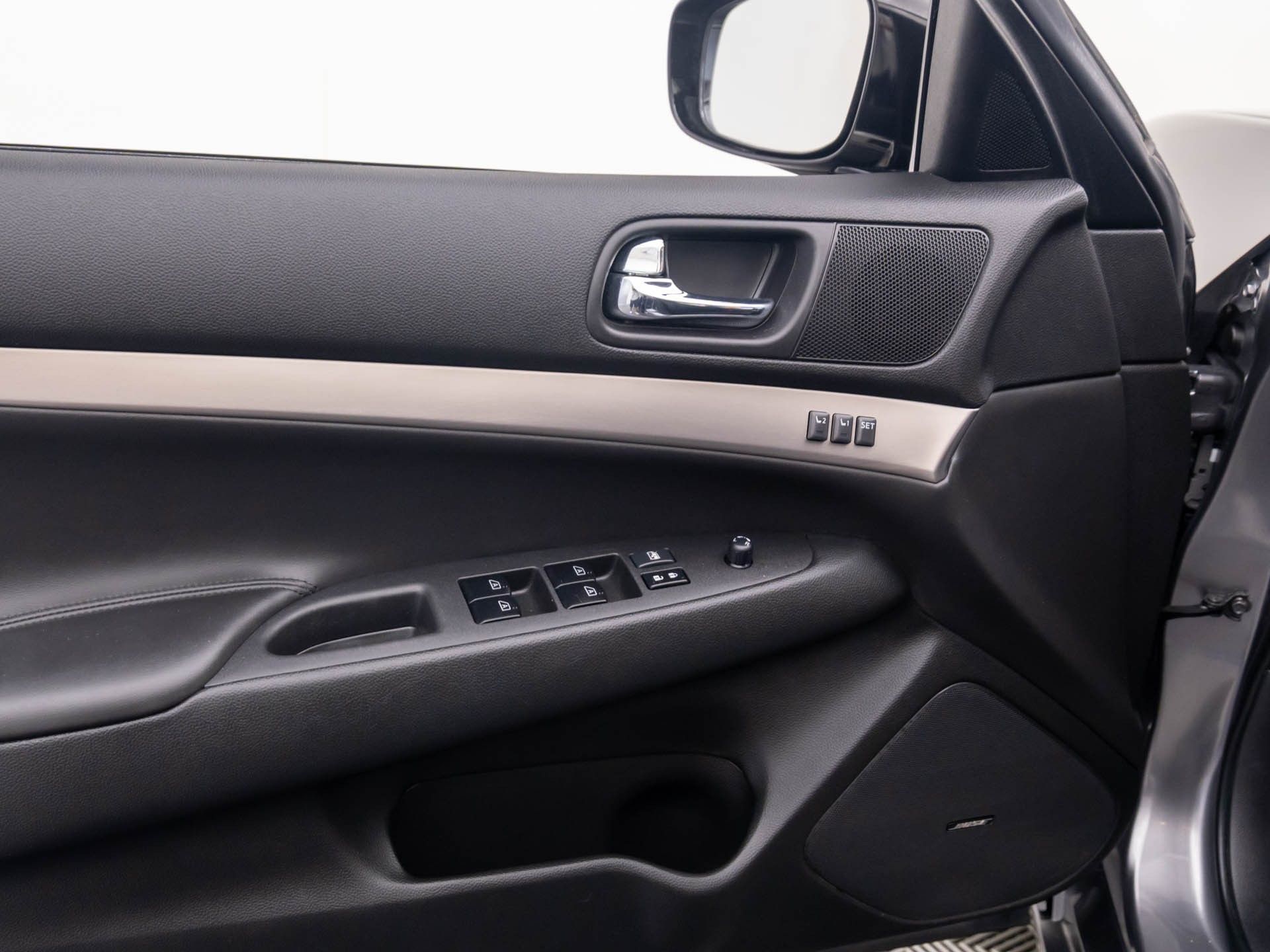2013 Infiniti MDX x photo