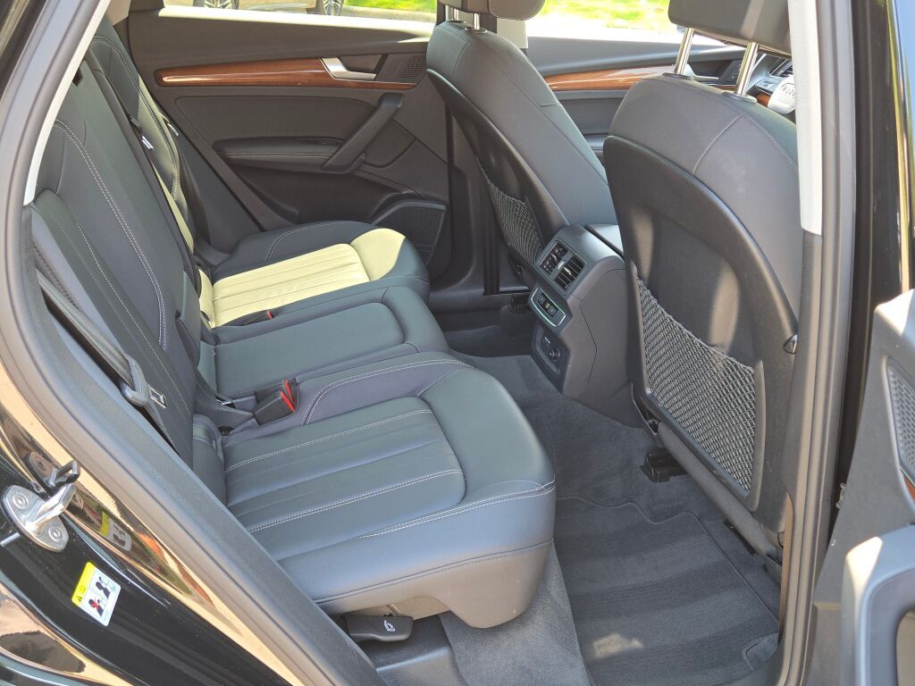 2023 Audi Q5 45 S line Premium photo 10