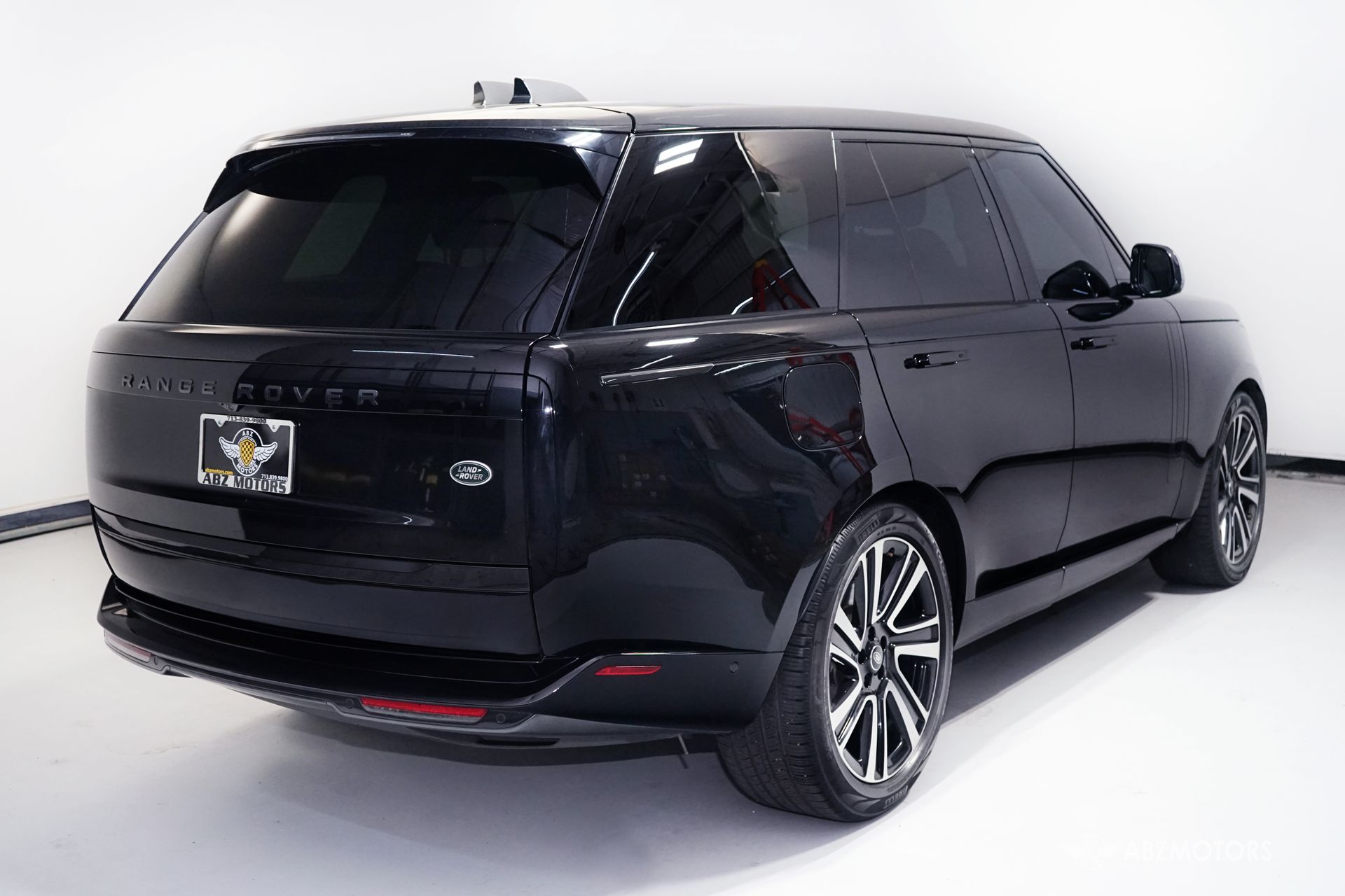 View vehicle photo 5