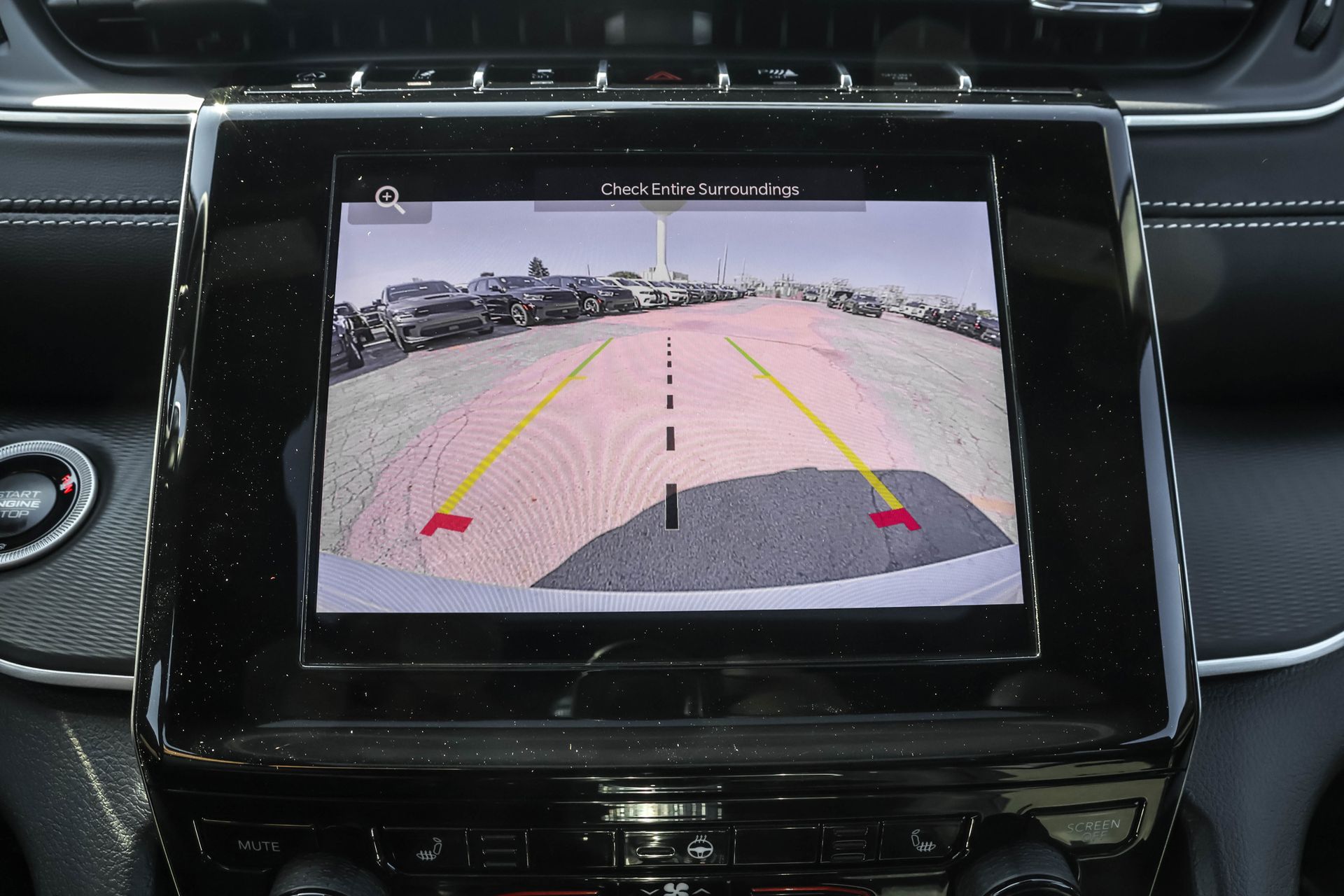 2025 JEEP GRAND CHEROKEE - Image 18