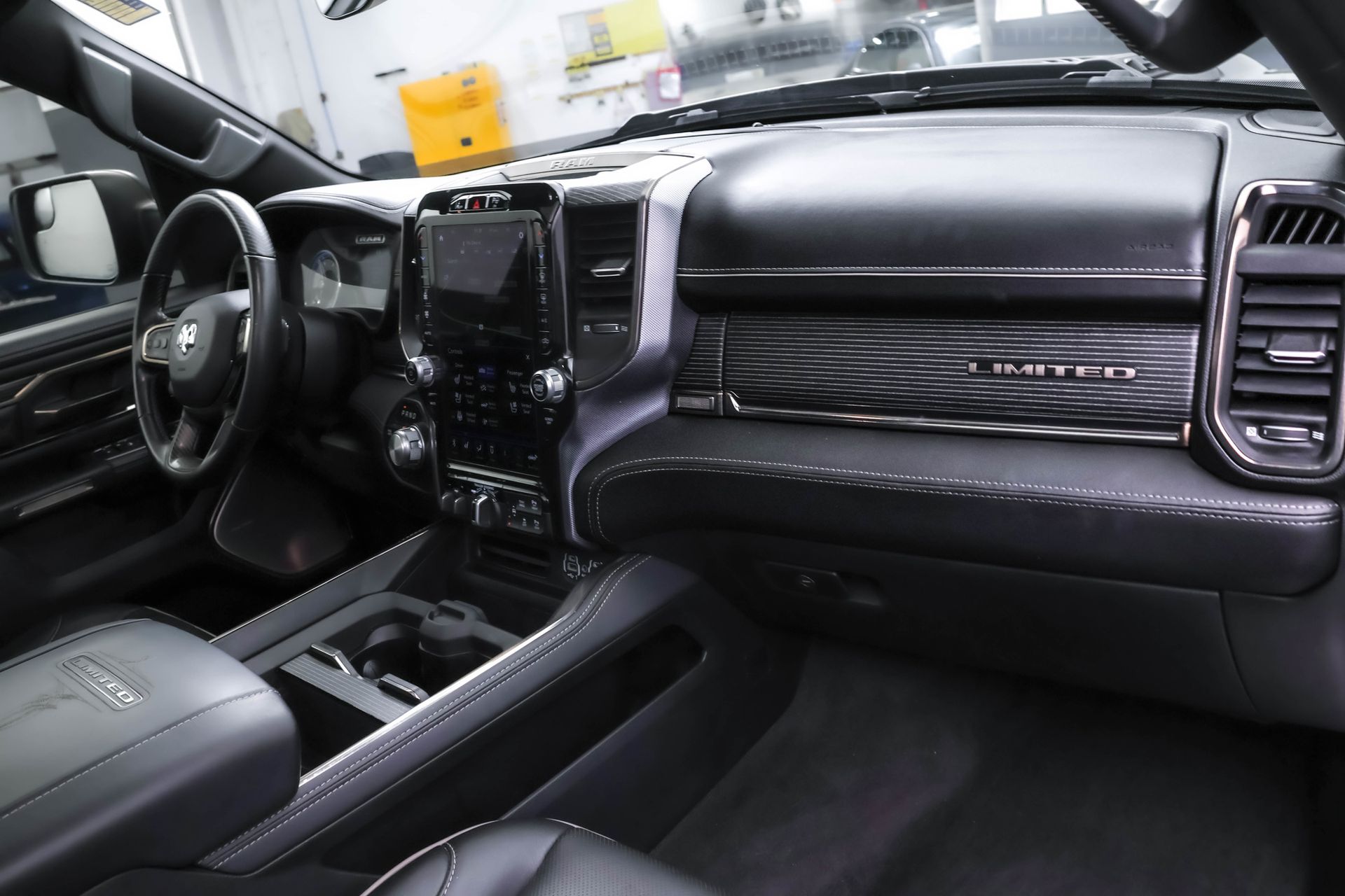 2021 RAM 1500 - Image 40