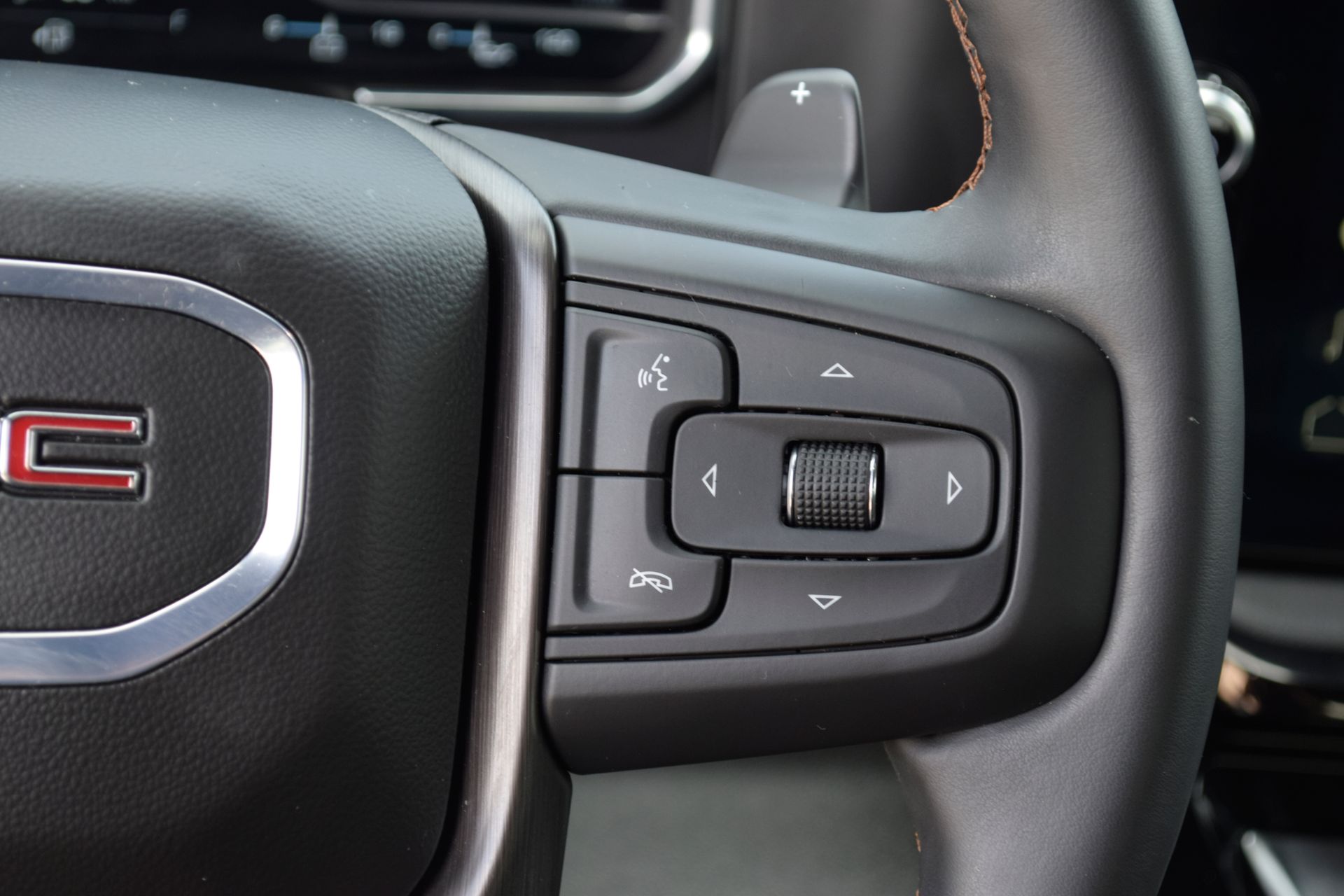2025 GMC Sierra 1500 AT4 - 6