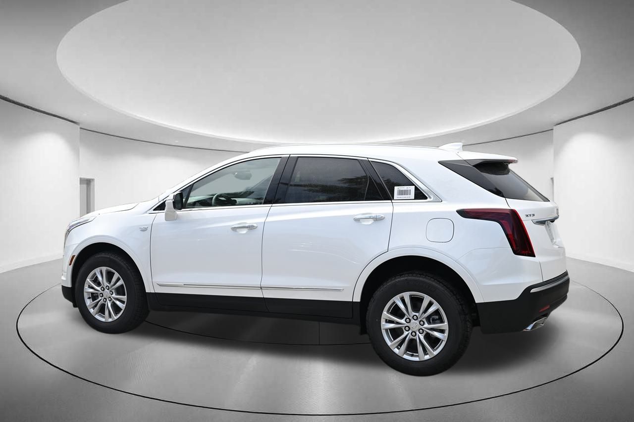 2024 Cadillac XT5 Luxury 2