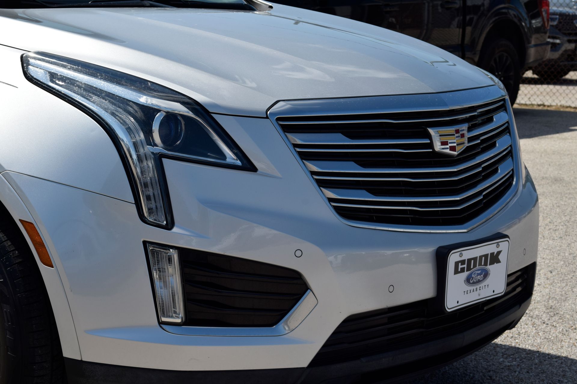 2018 Cadillac XT5 Luxury Silver at DeMontrond Ford